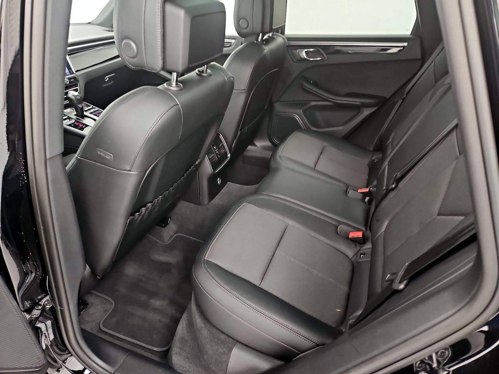2024 Porsche Macan Base - Photo 21