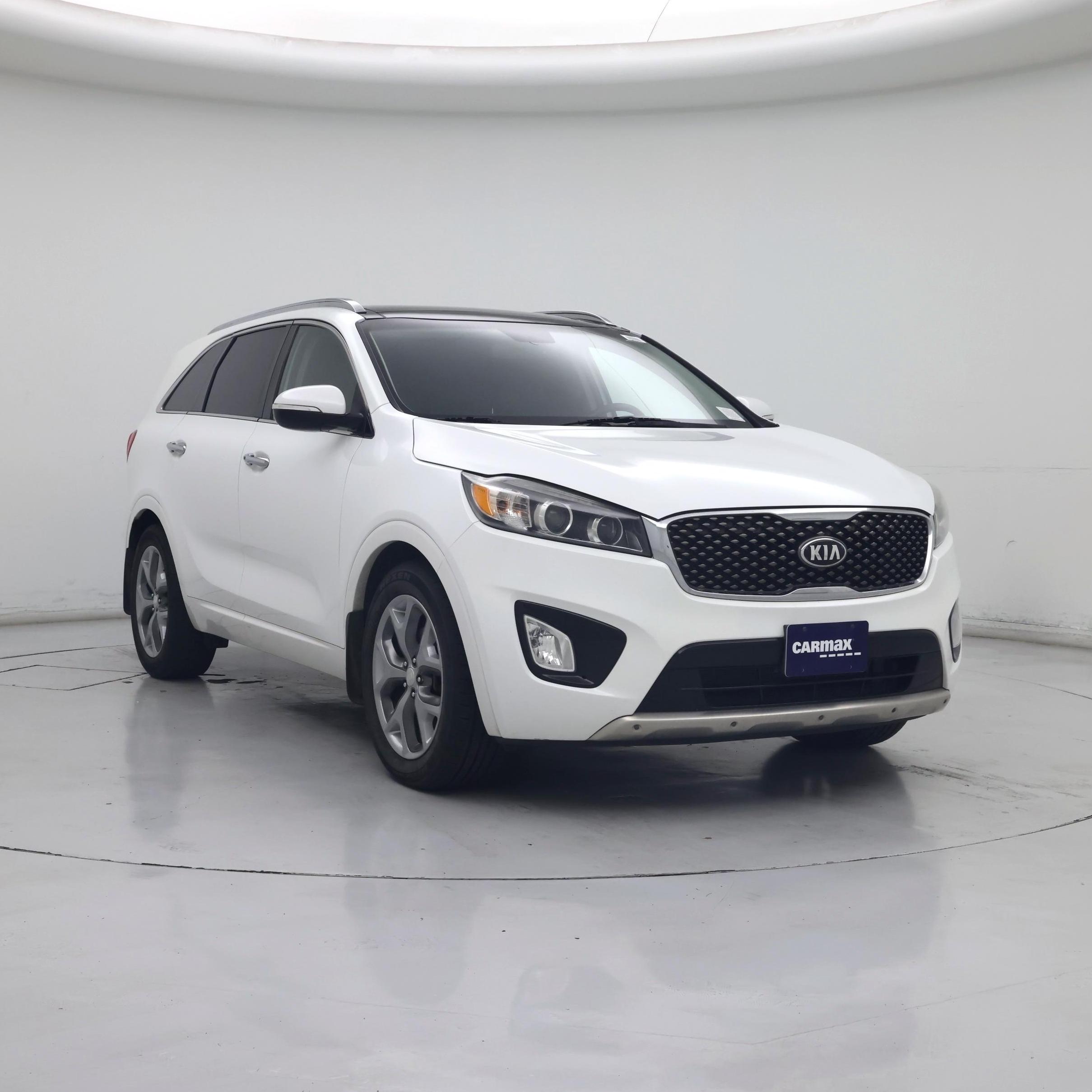 White 2016 Kia Sorento SUV / Crossover Front-Wheel Drive Automatic