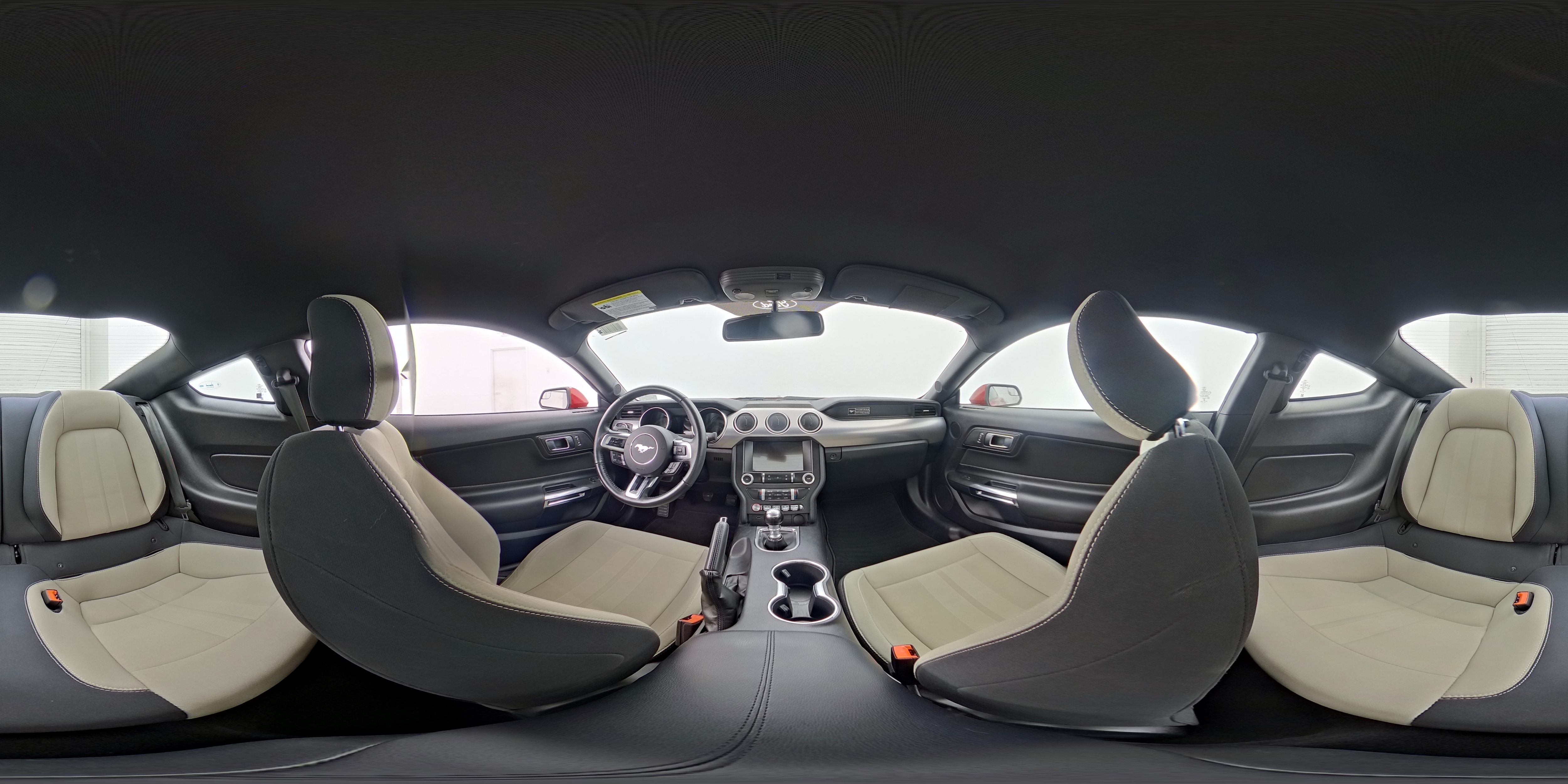 2020 Ford Mustang EcoBoost - Photo 24