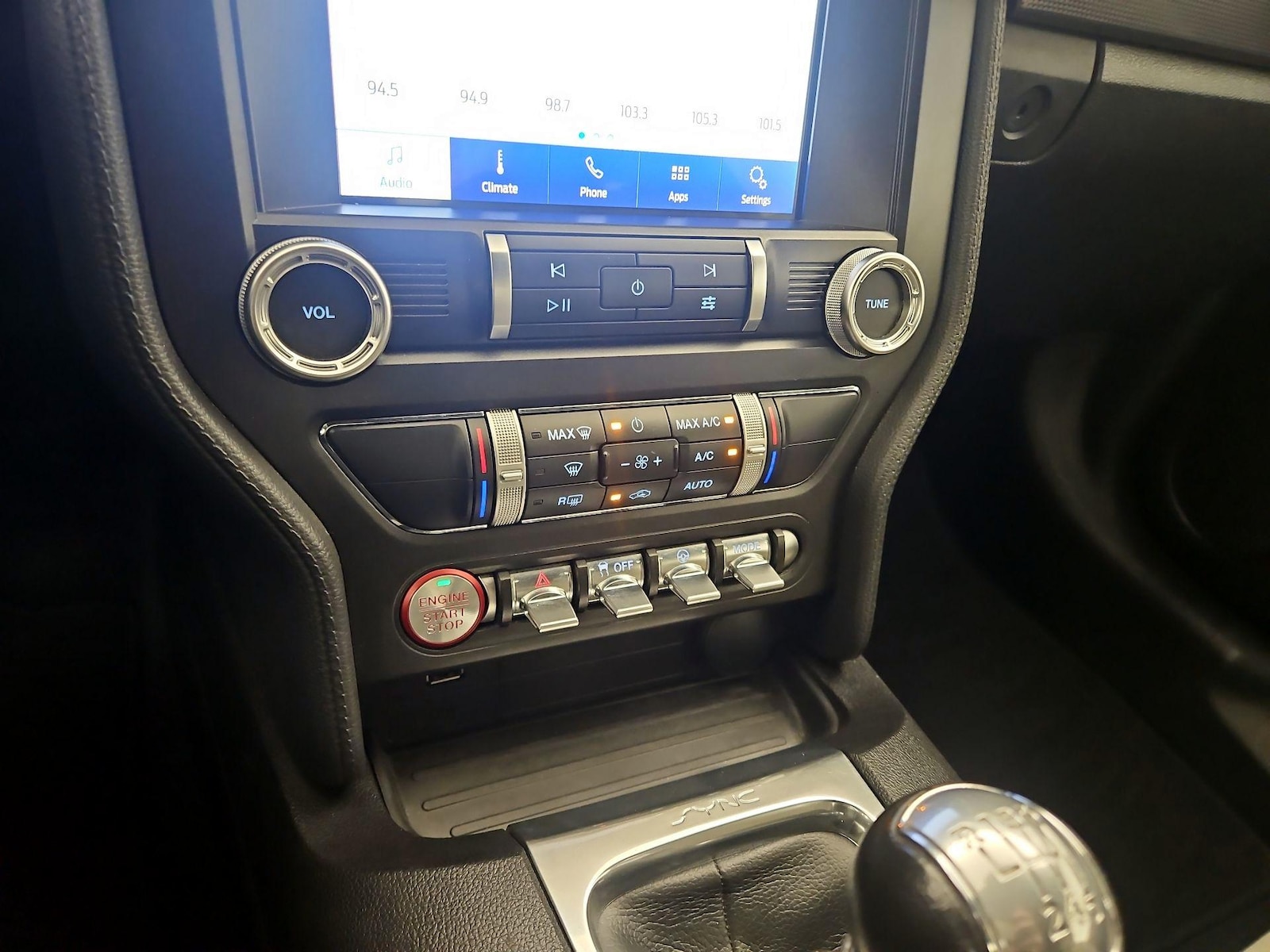 2020 Ford Mustang EcoBoost - Photo 17