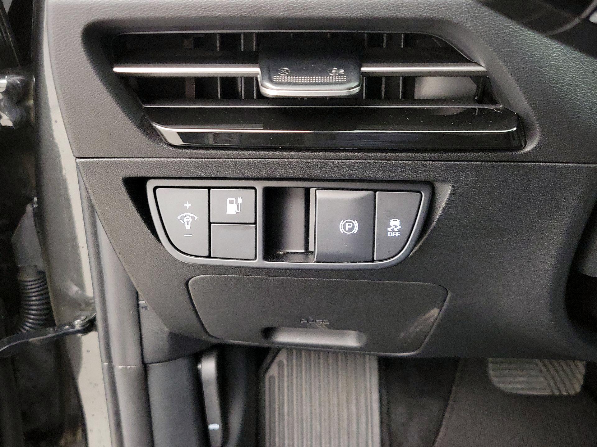 Thumbnail: 2024 Kia EV6 - 13