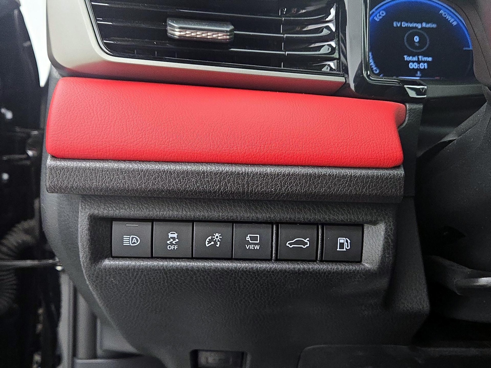 2025 Toyota Camry LE - Photo 14