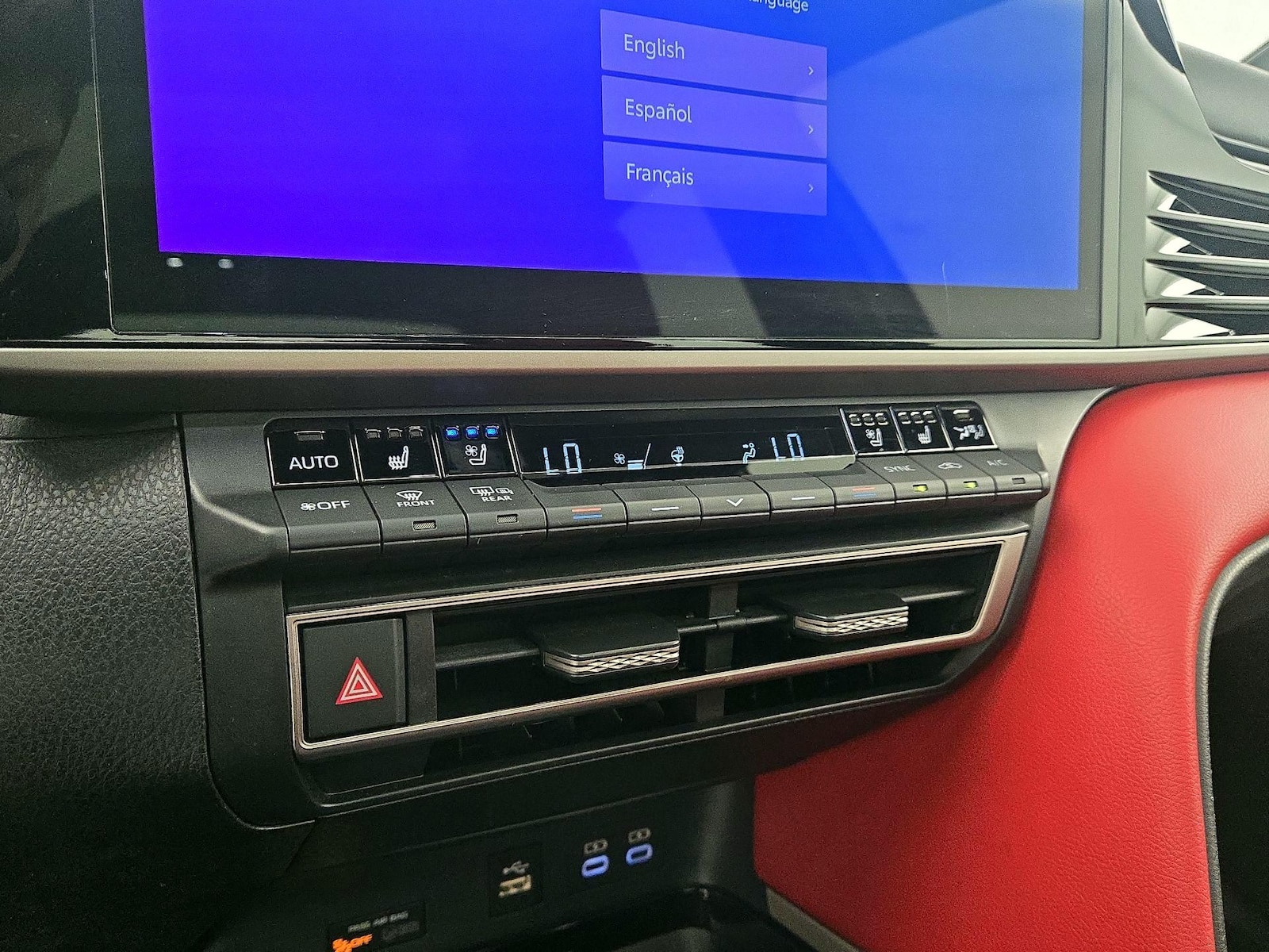 2025 Toyota Camry LE - Photo 17