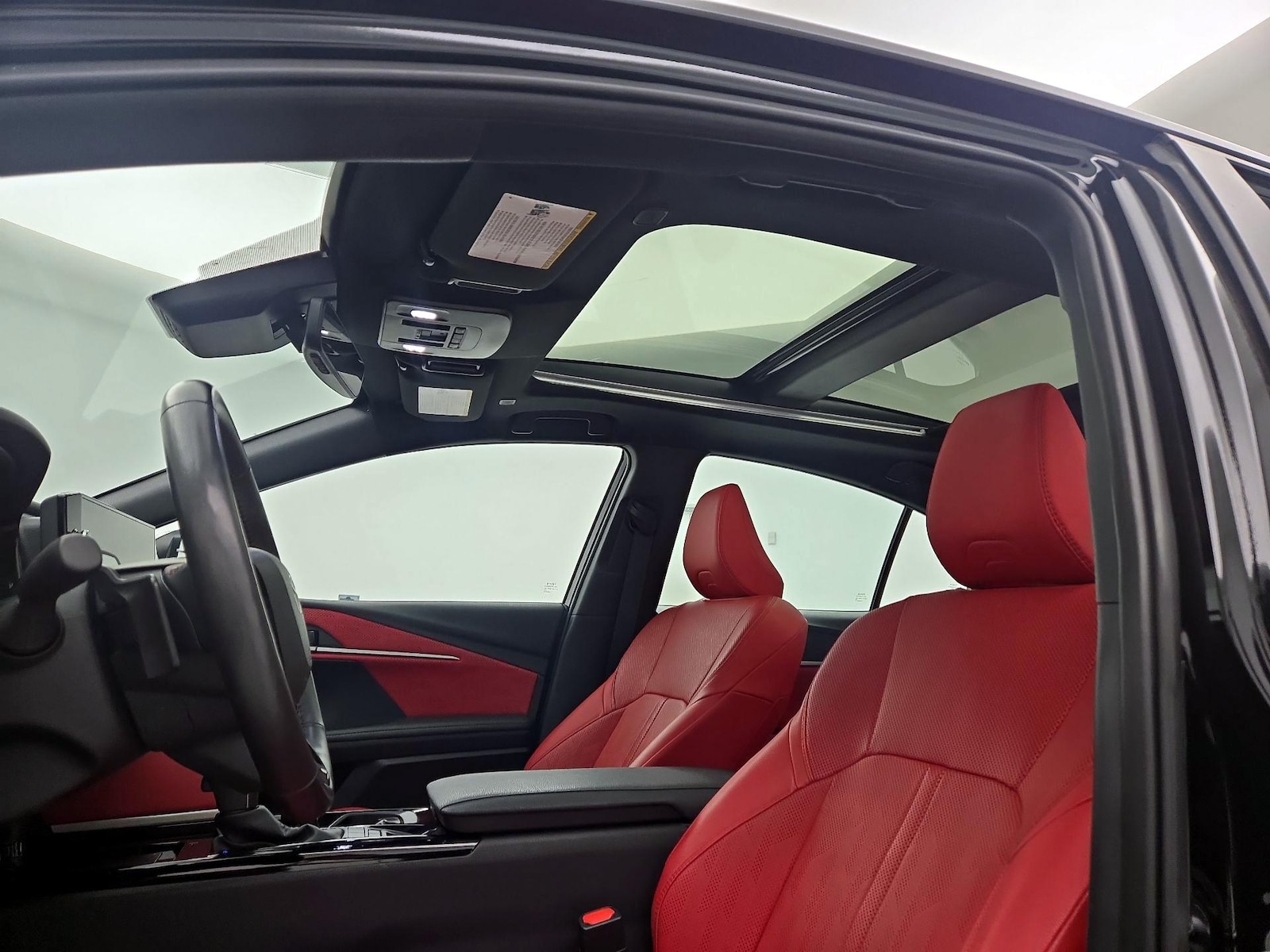 2025 Toyota Camry LE - Photo 20