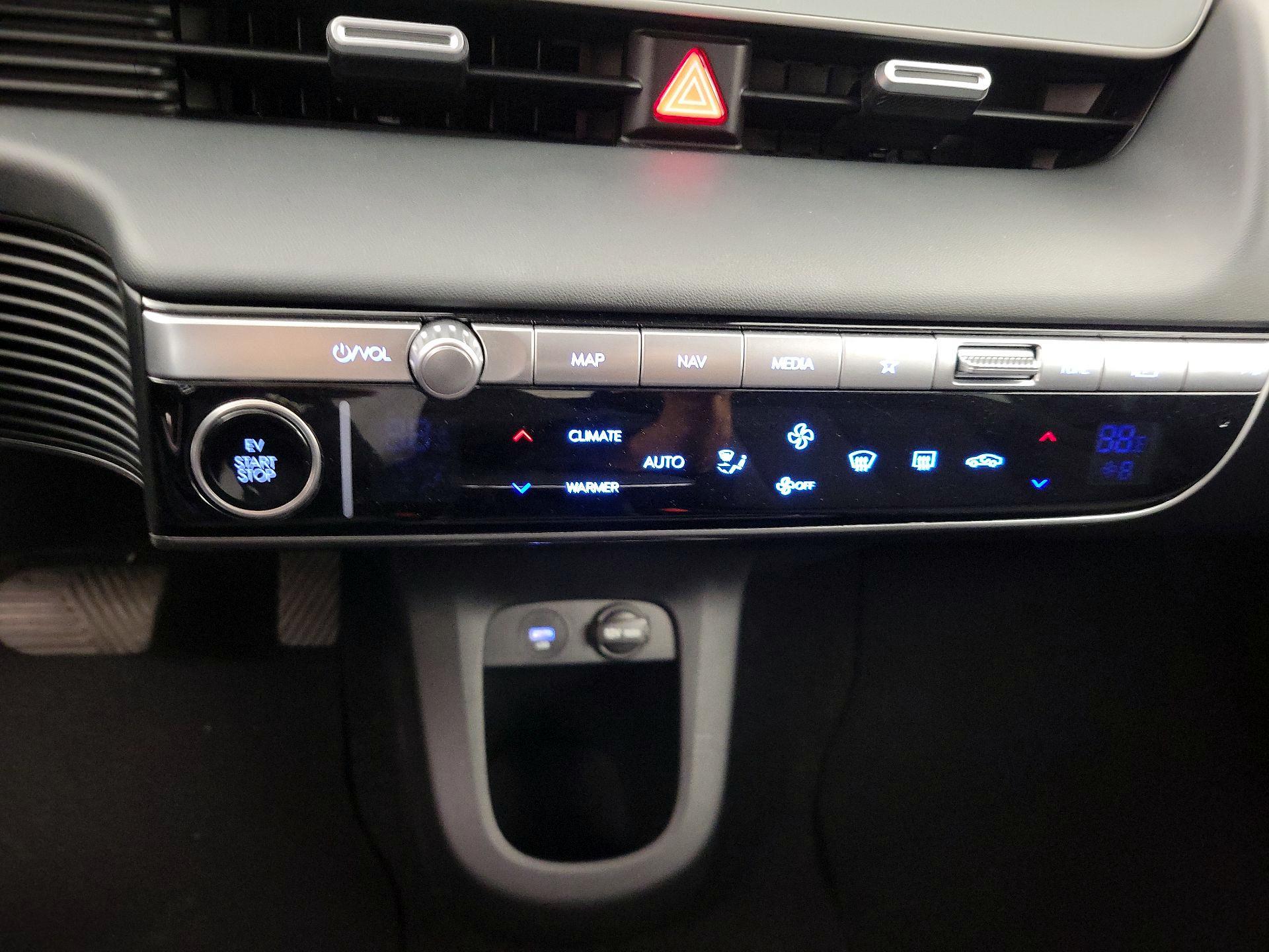 Thumbnail: 2024 Hyundai Ioniq 5 - 17