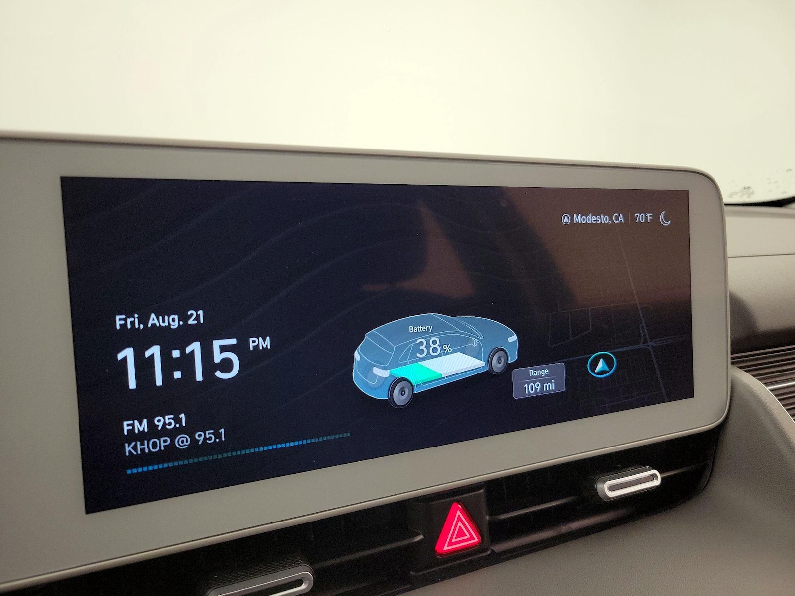 2024 Hyundai IONIQ 5 SE - Photo 17