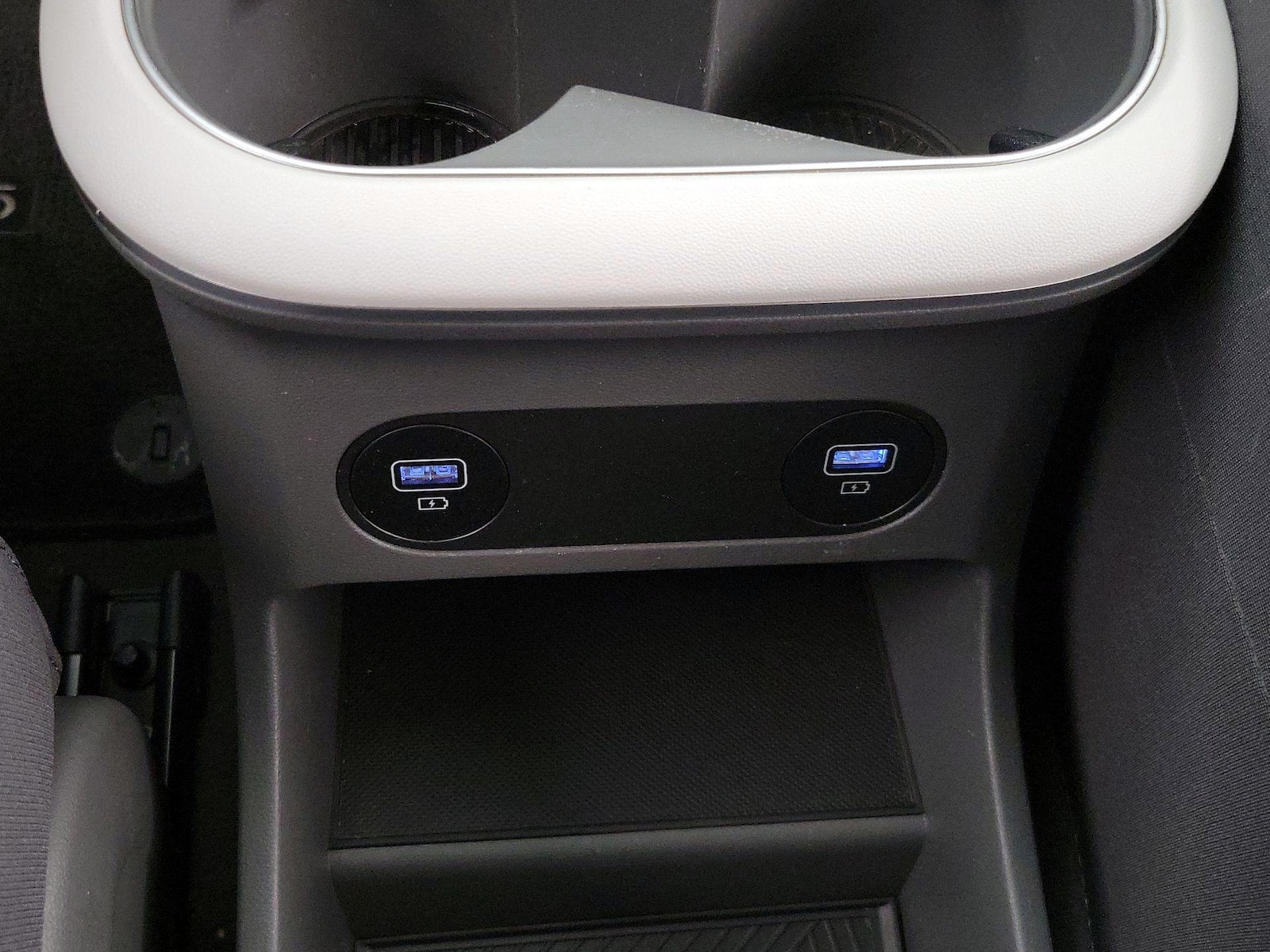 2024 Hyundai IONIQ 5 SE - Photo 20