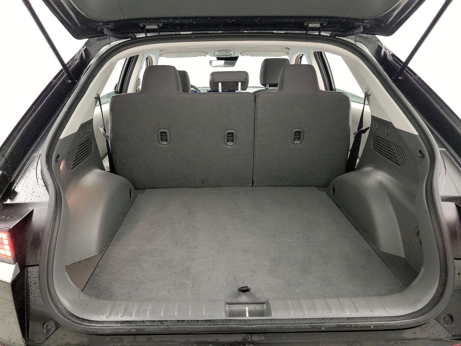 2024 Hyundai IONIQ 5 SE - Photo 22
