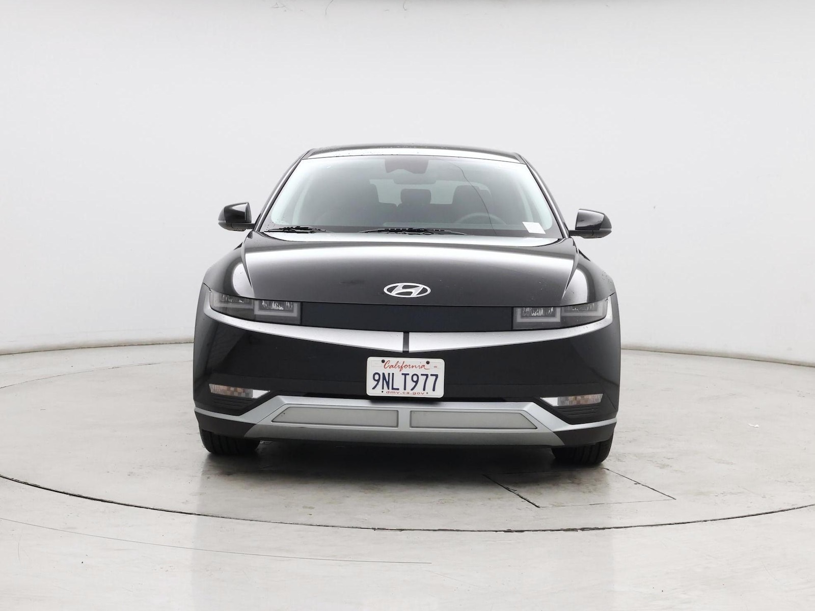 2024 Hyundai IONIQ 5 SE - Photo 6