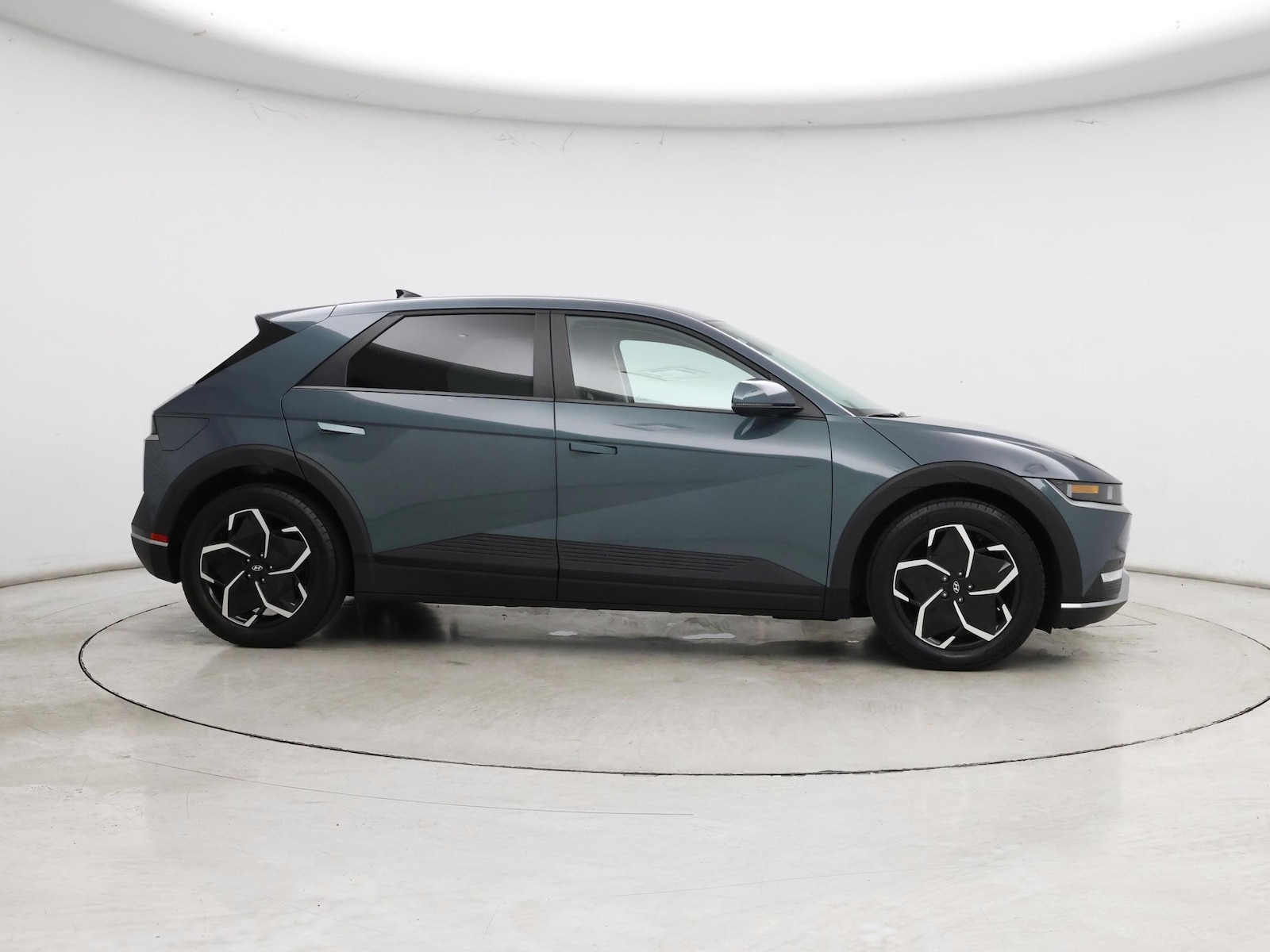 2024 Hyundai IONIQ 5 SEL - Photo 8