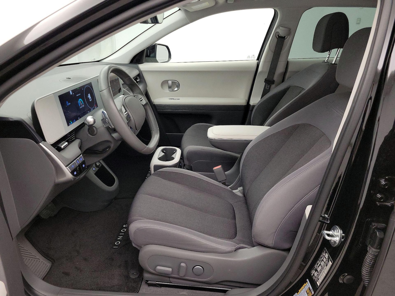 2024 Hyundai IONIQ 5 SEL - Photo 12
