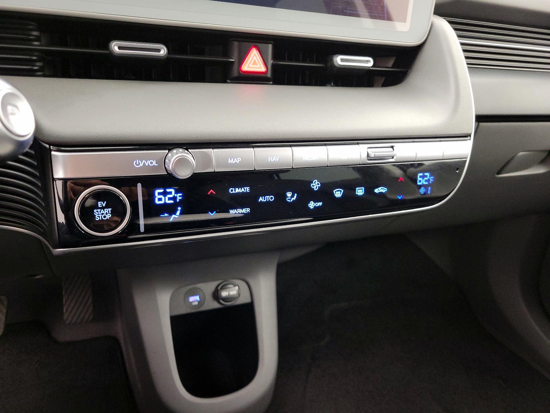 Thumbnail: 2024 Hyundai Ioniq 5 - 17