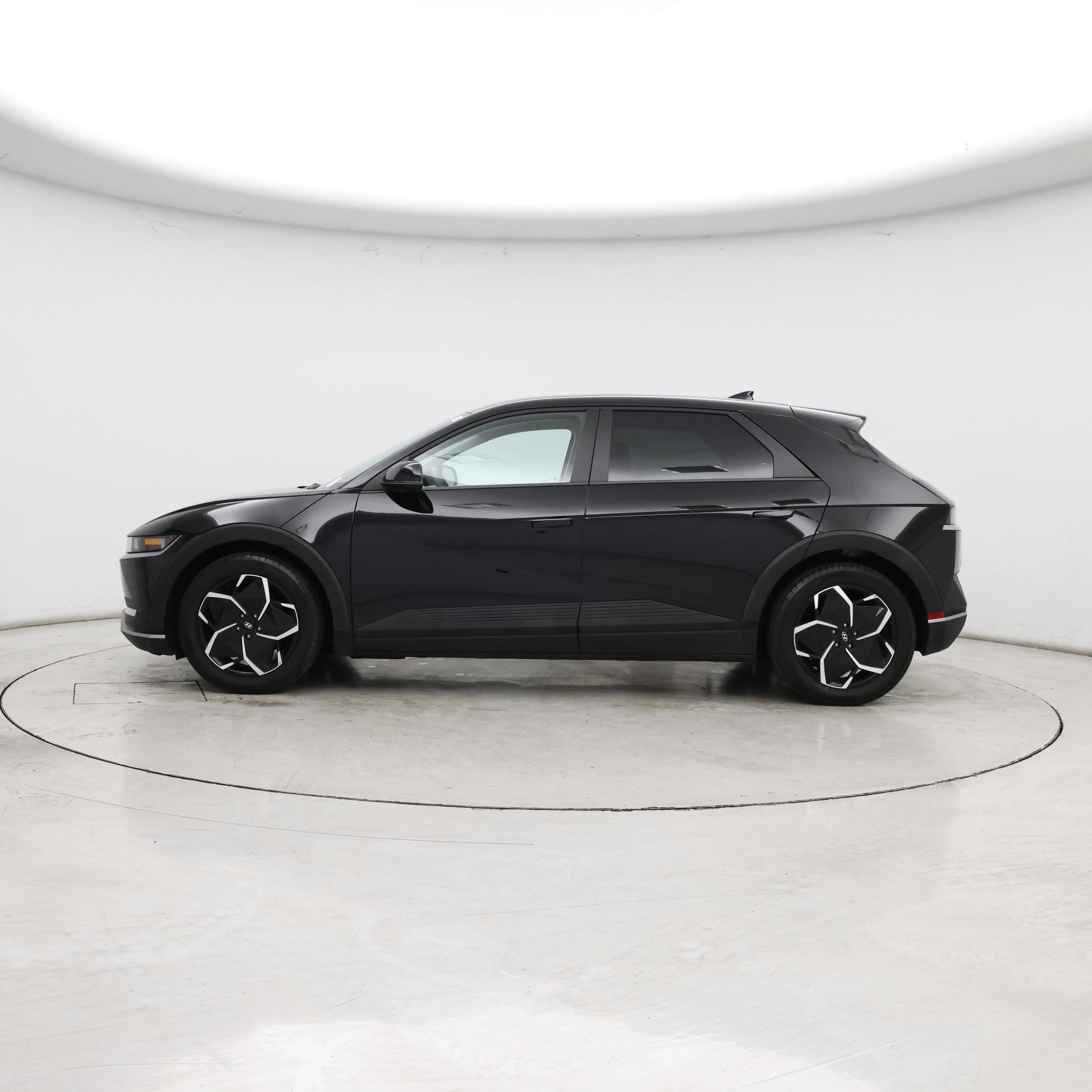 Thumbnail: 2024 Hyundai Ioniq 5 - 3