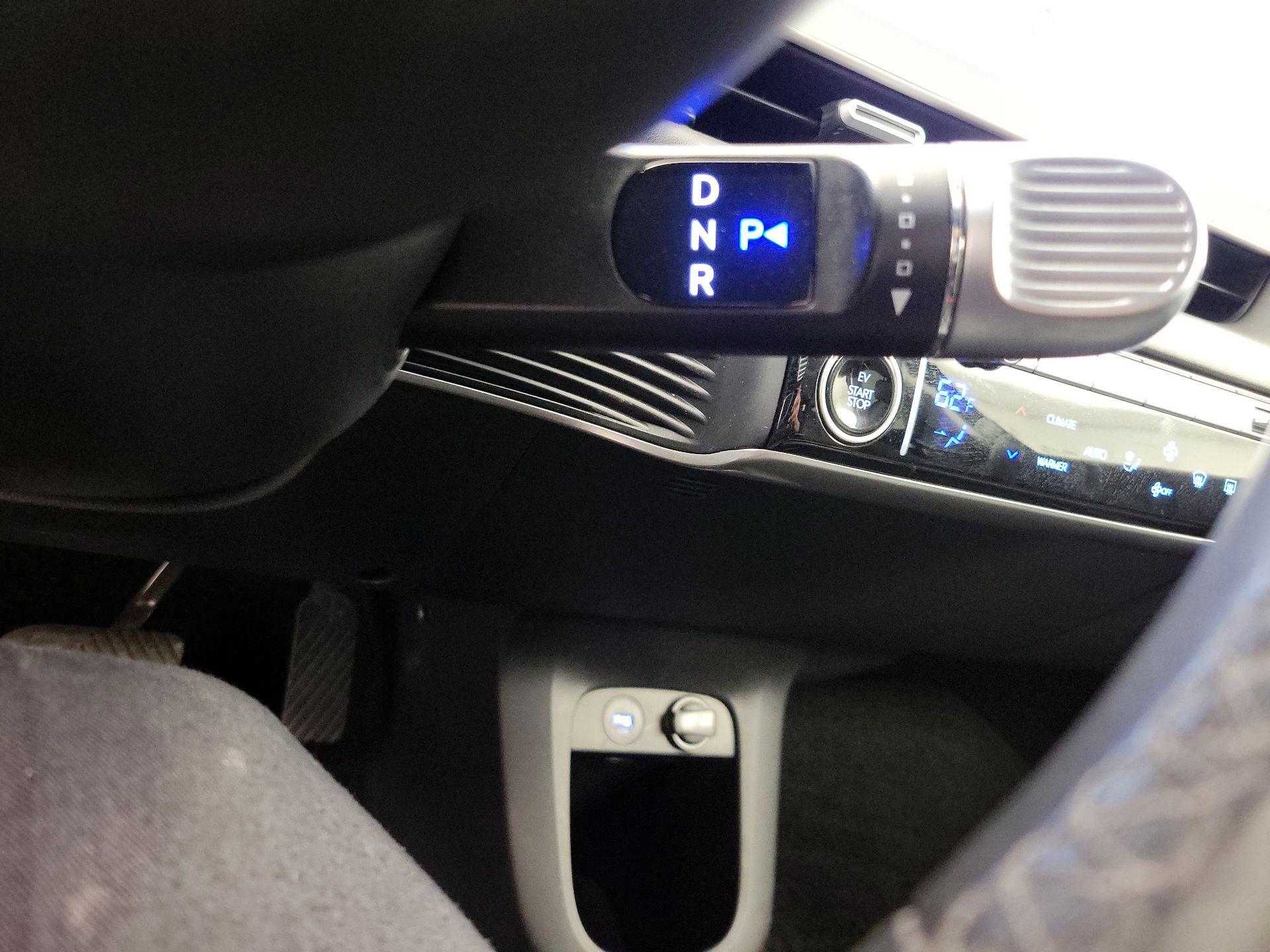 Thumbnail: 2024 Hyundai Ioniq 5 - 18