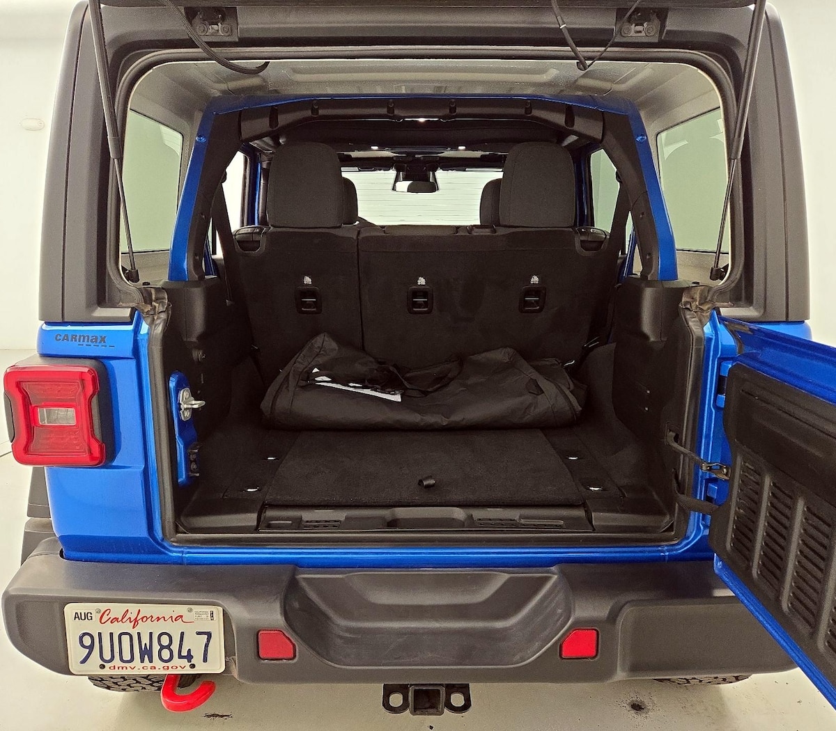 Trunk/Cargo (Seats Up)