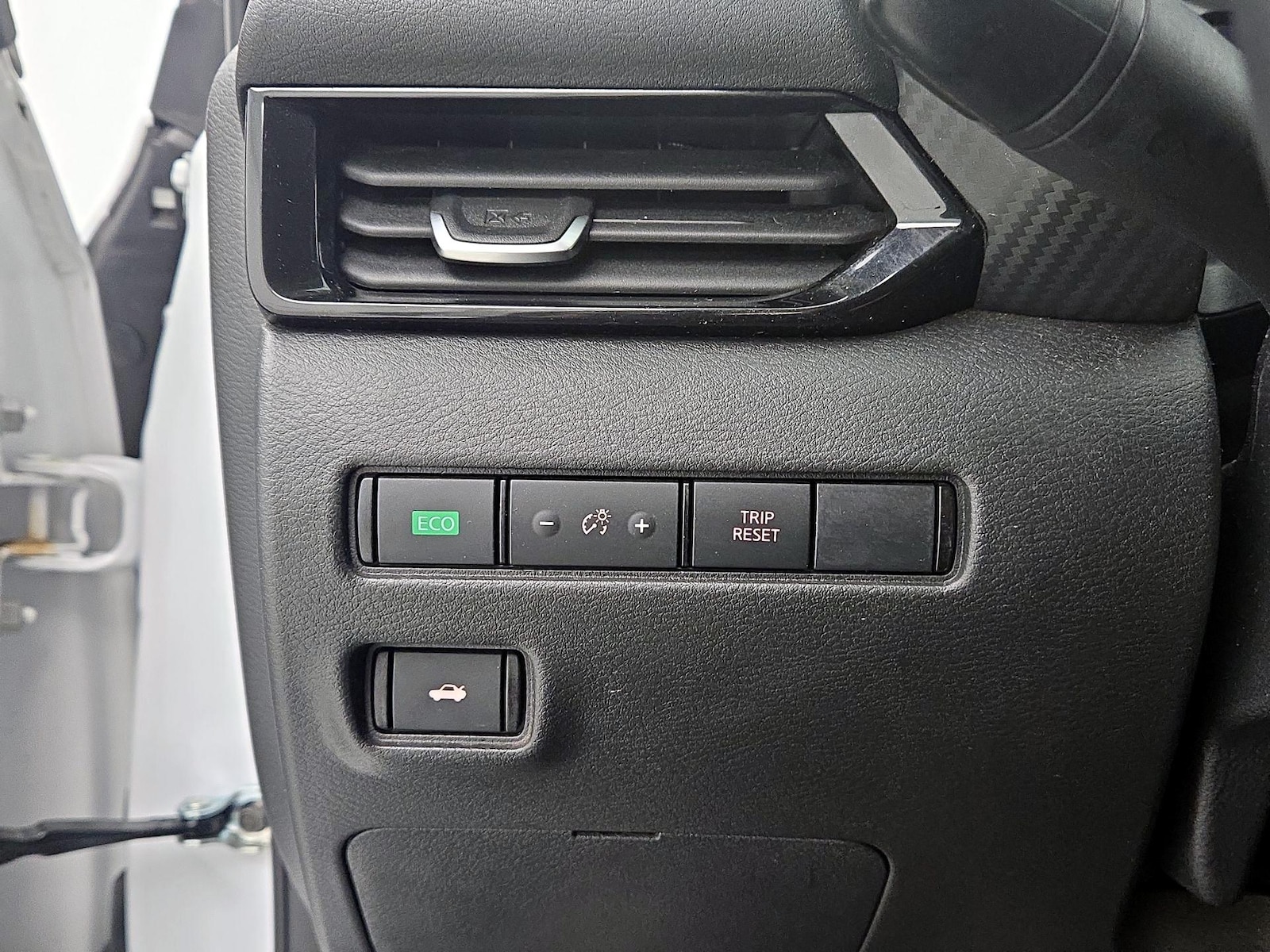 2025 Nissan Sentra SV - Photo 14