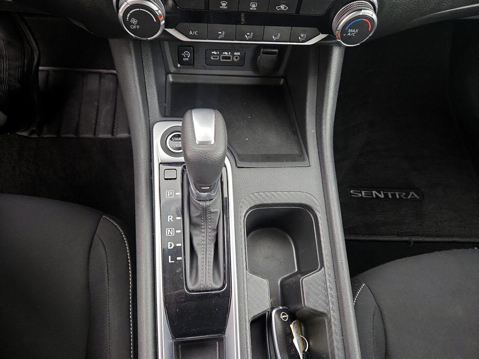2025 Nissan Sentra SV - Photo 18