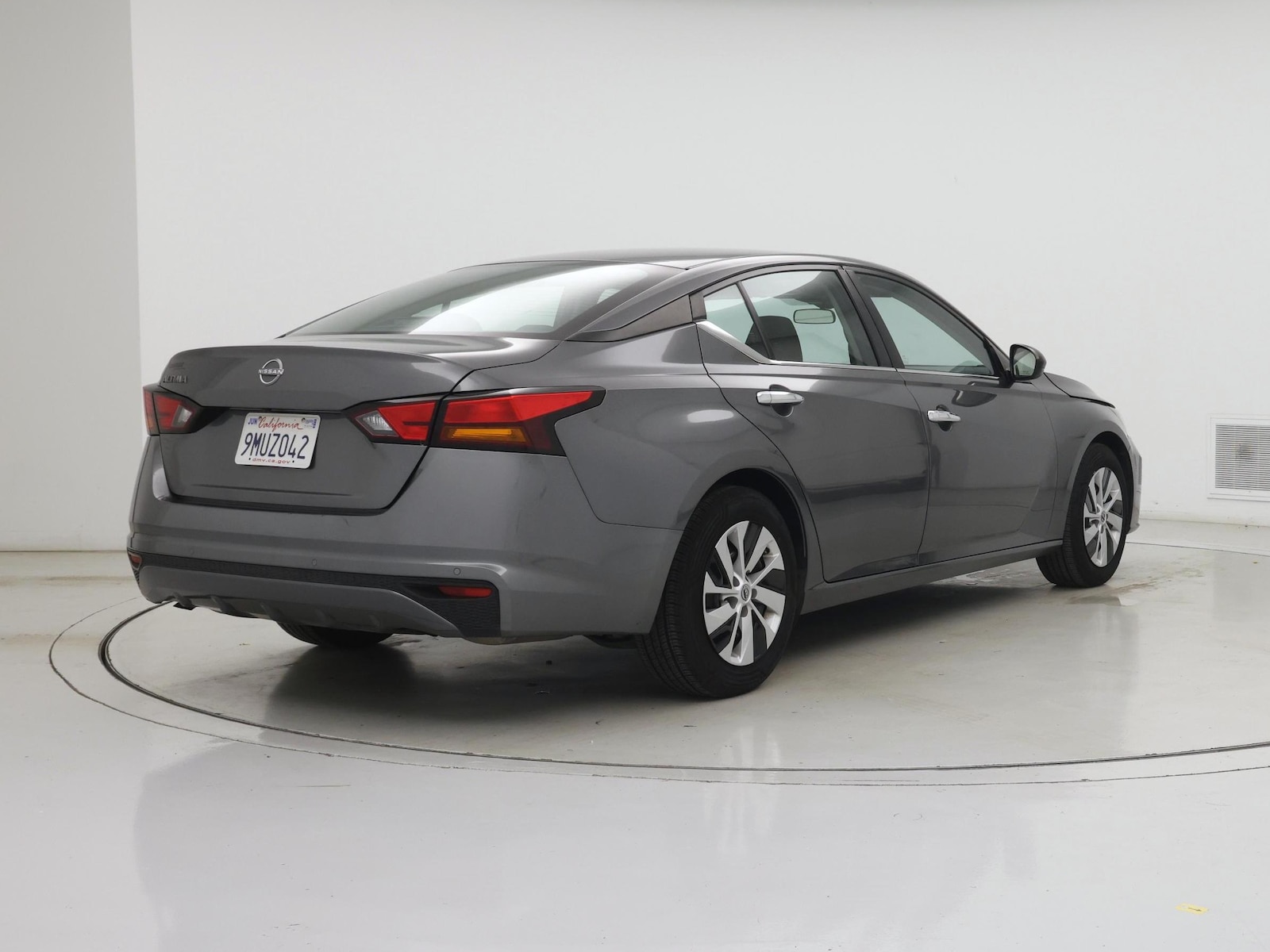 2024 Nissan Altima S - Photo 9