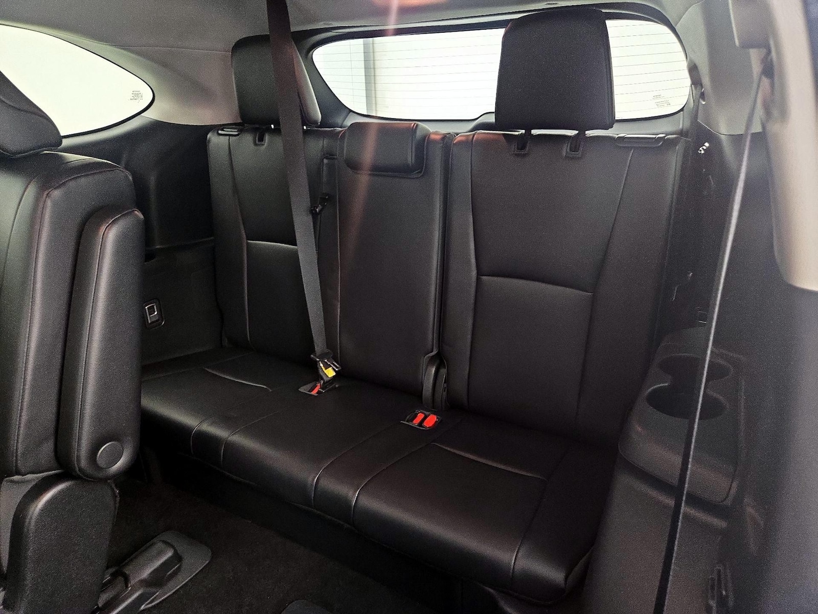 2023 Toyota Highlander L - Photo 22