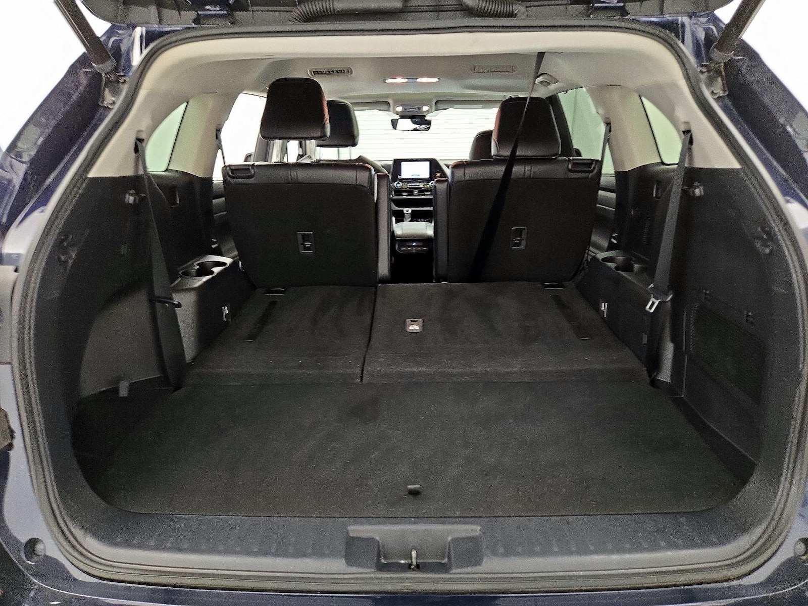 2023 Toyota Highlander L - Photo 24
