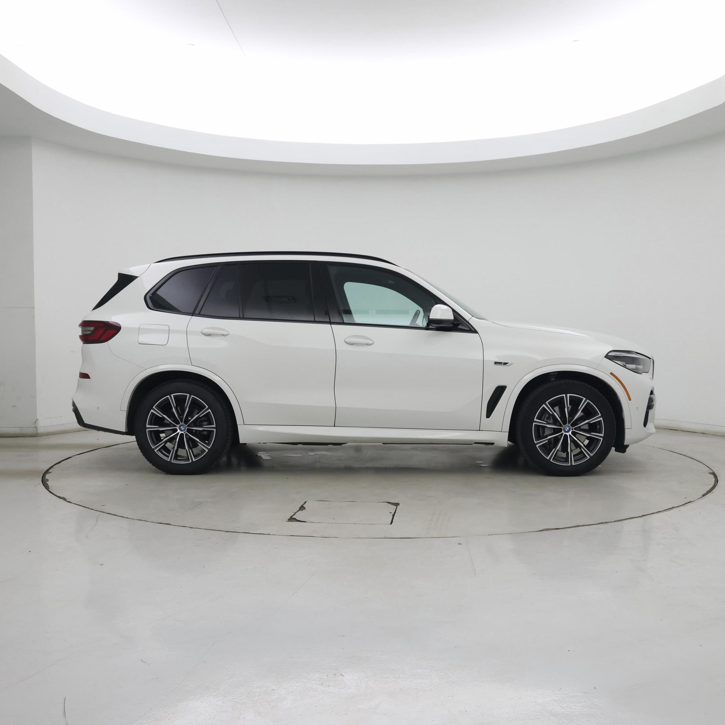 Thumbnail: 2023 BMW X5 - 7