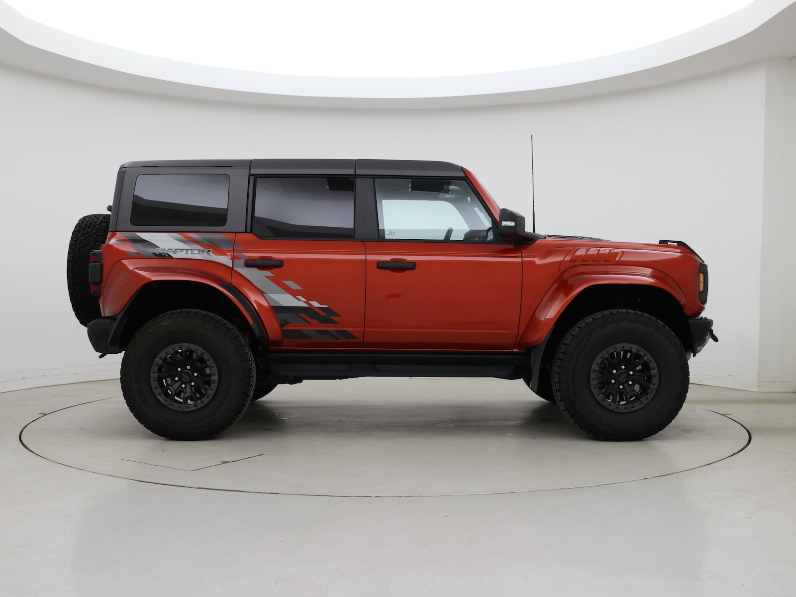 2024 Ford Bronco 4-Door Raptor - Photo 8