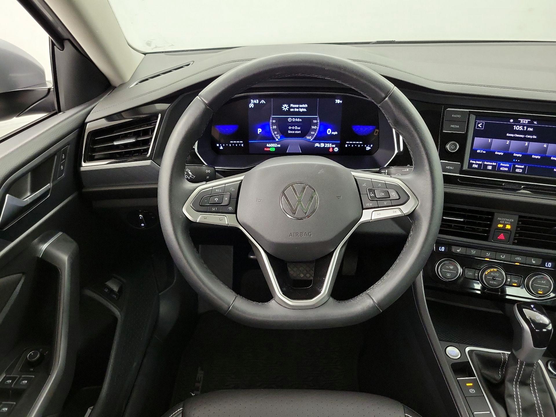Thumbnail: 2024 Volkswagen Jetta - 10
