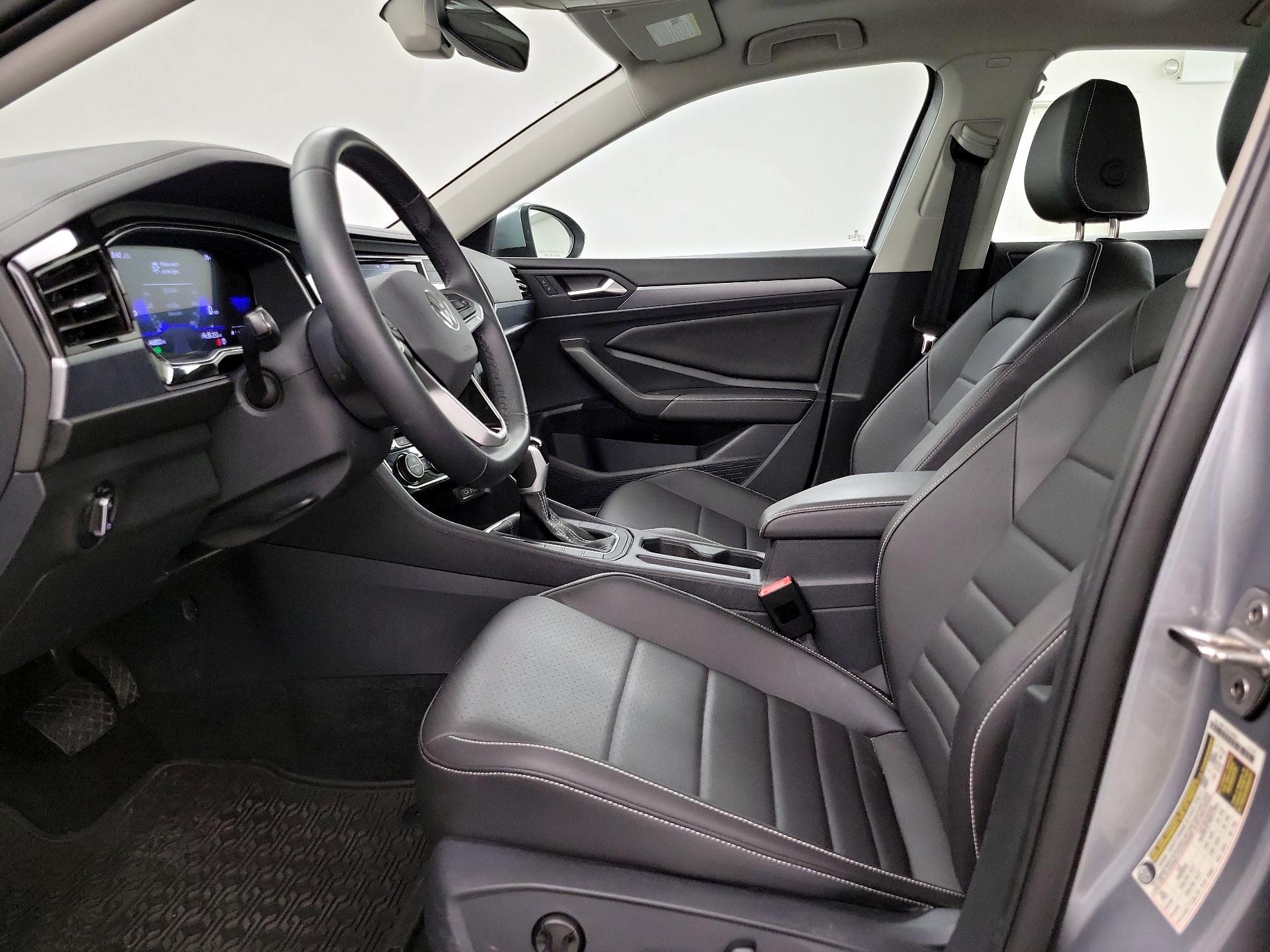 Thumbnail: 2024 Volkswagen Jetta - 11