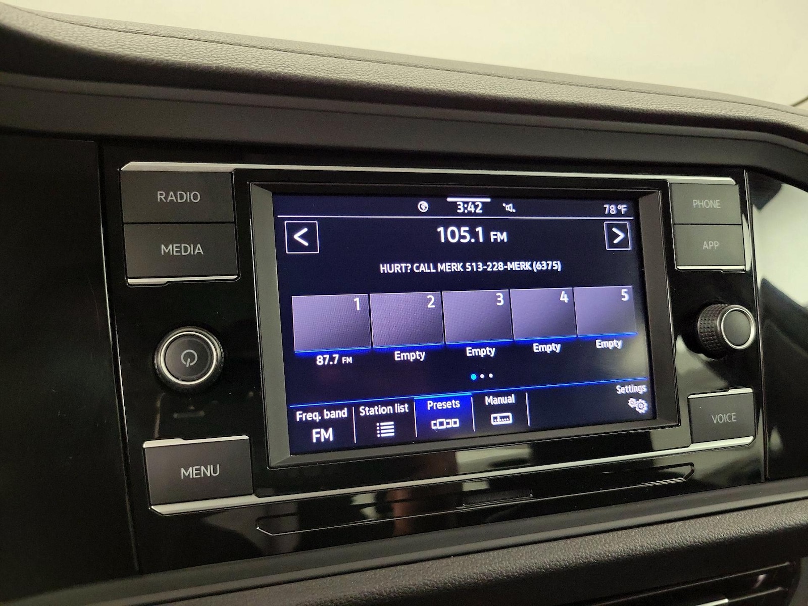 2024 Volkswagen Jetta SE - Photo 16