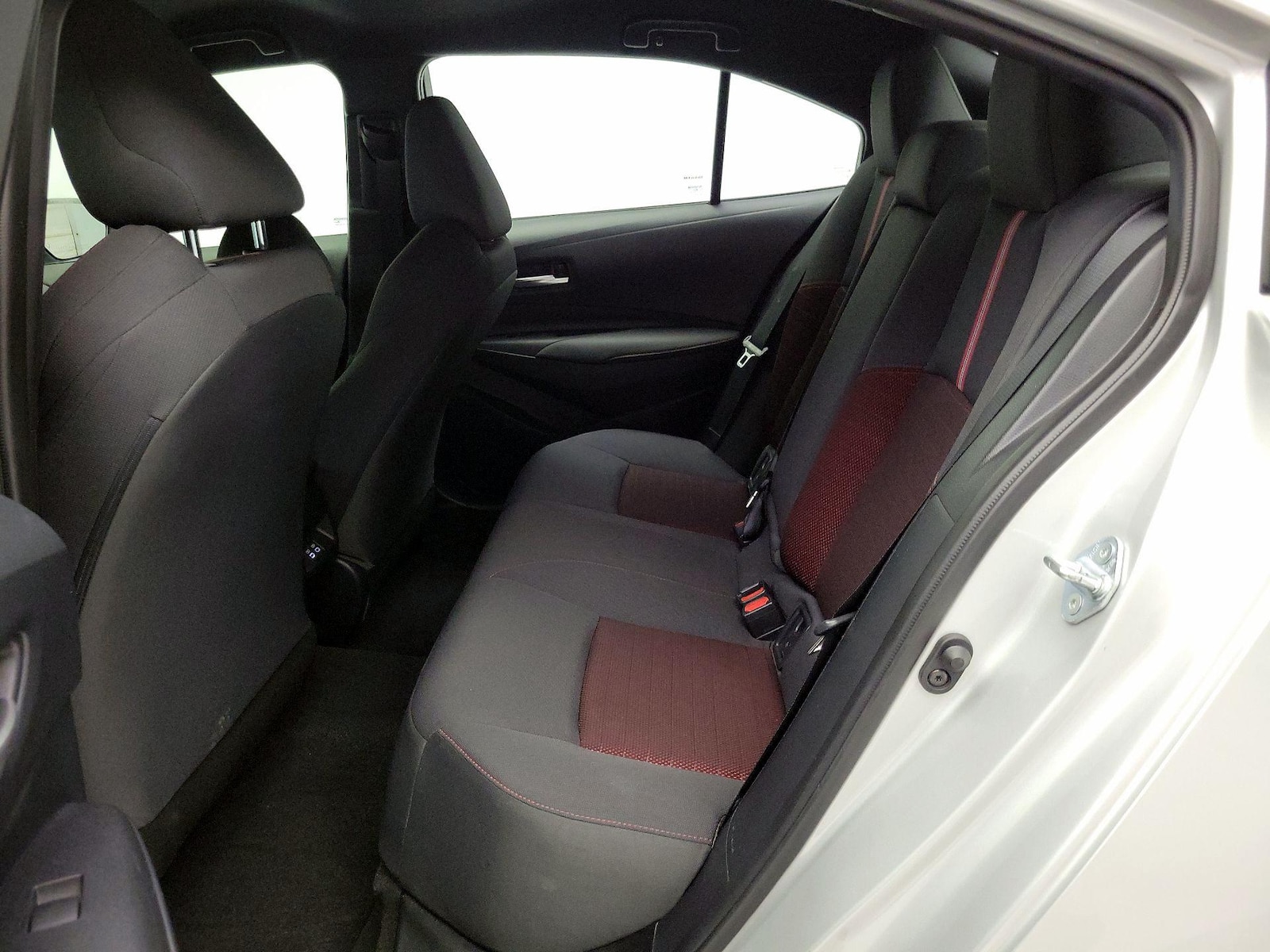 2025 Toyota Corolla SE - Photo 20