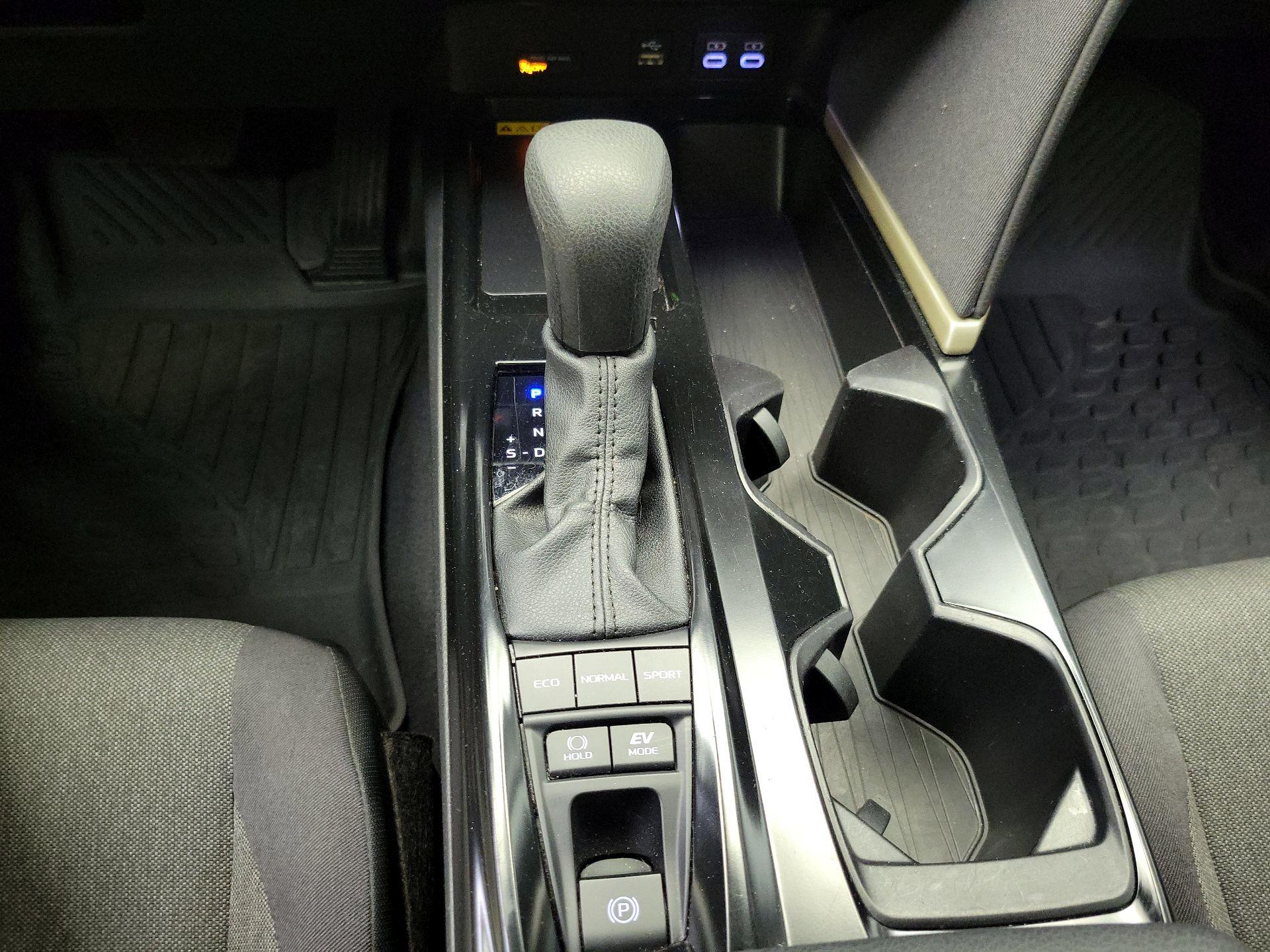 Thumbnail: 2025 Toyota Camry - 17