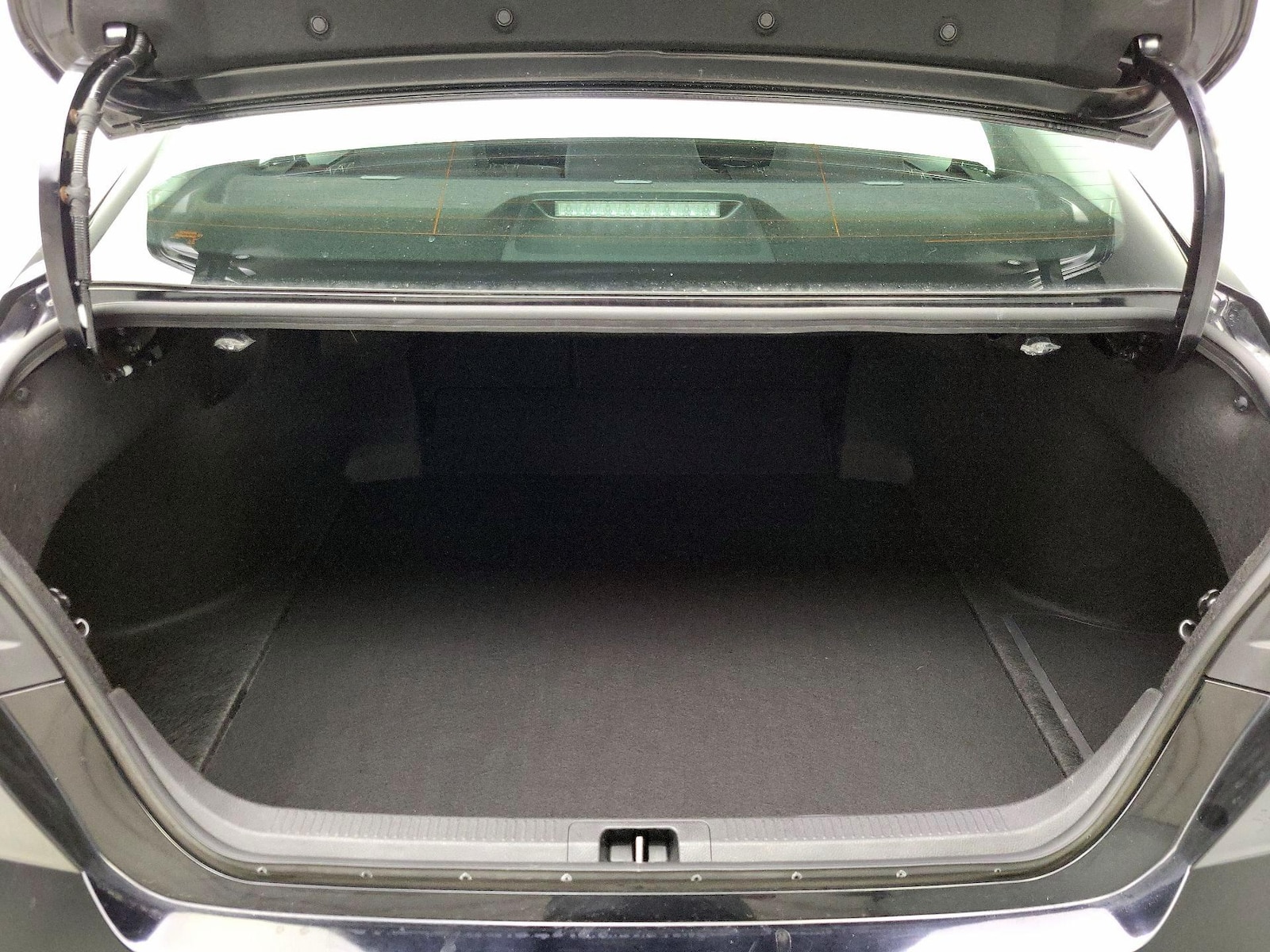 2025 Toyota Camry LE - Photo 21