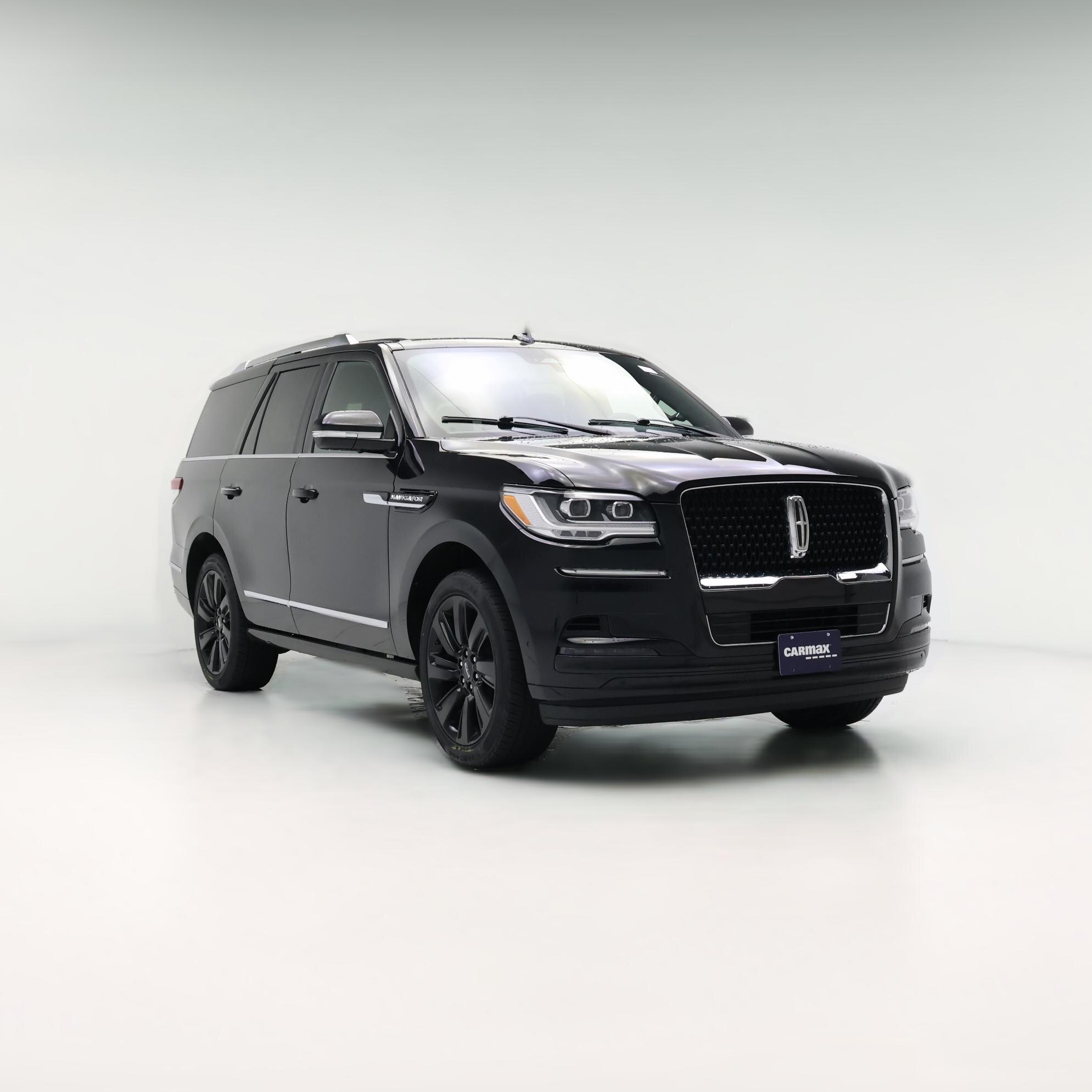 Thumbnail: 2023 Lincoln Navigator - 1