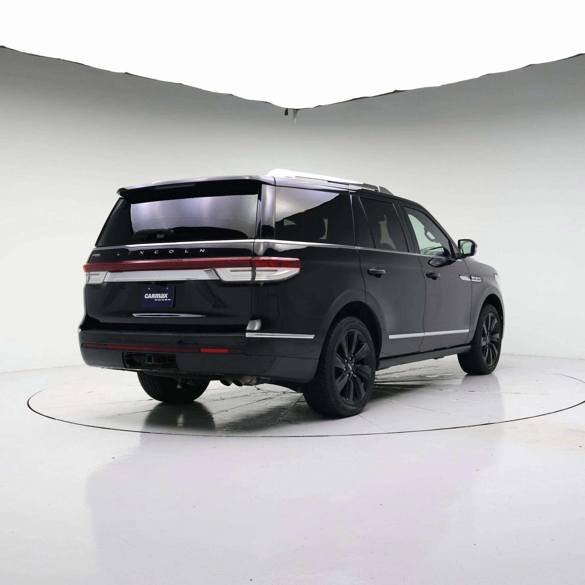 Thumbnail: 2023 Lincoln Navigator - 8