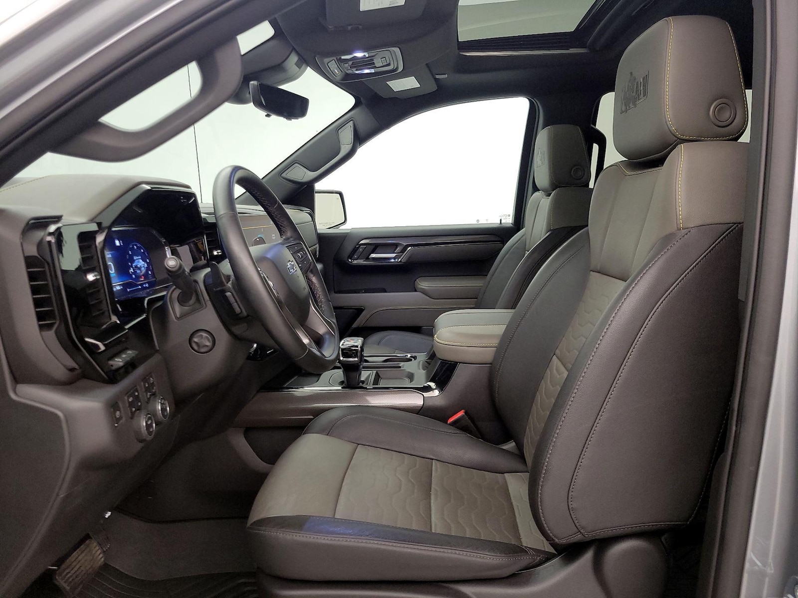 2023 Chevrolet Silverado 1500 ZR2 - Photo 12