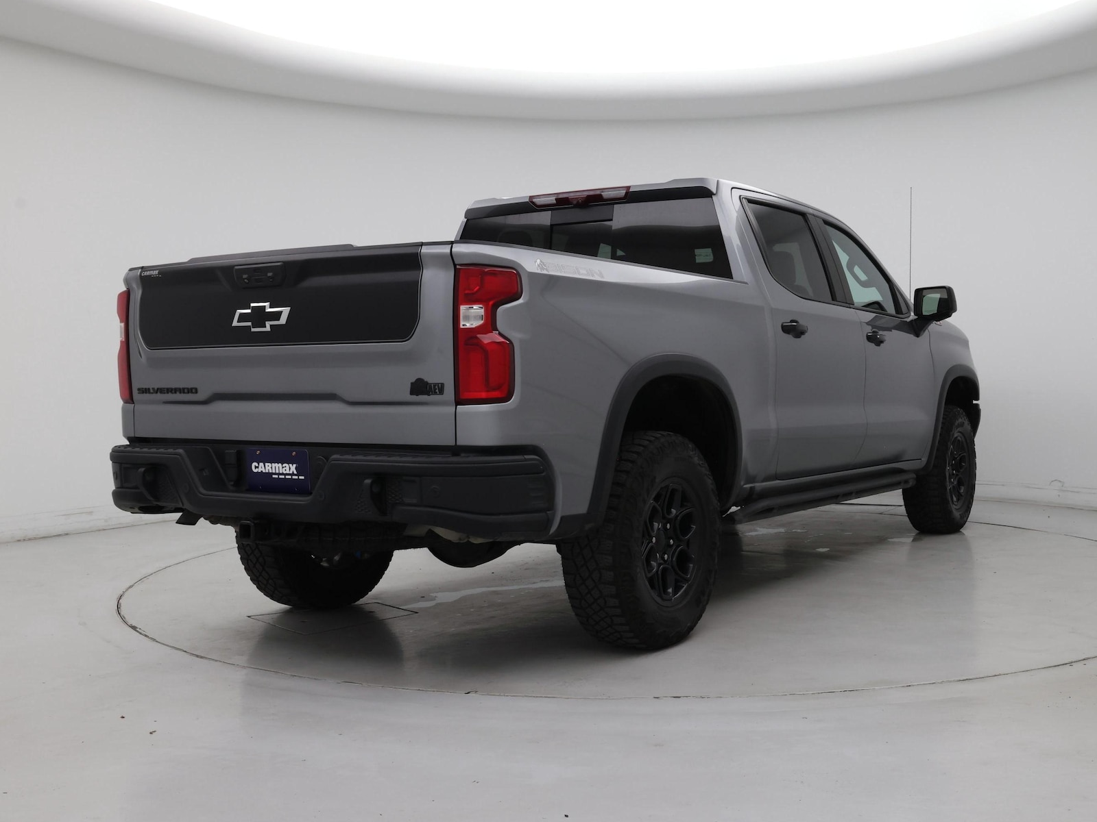 2023 Chevrolet Silverado 1500 ZR2 - Photo 9