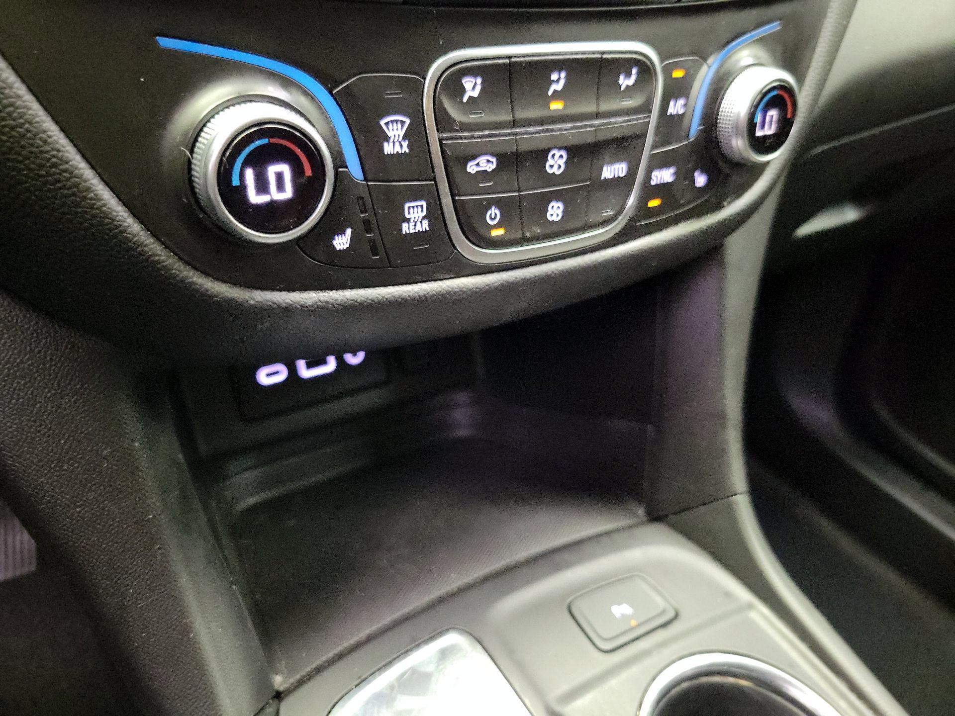Thumbnail: 2023 Chevrolet Equinox - 17
