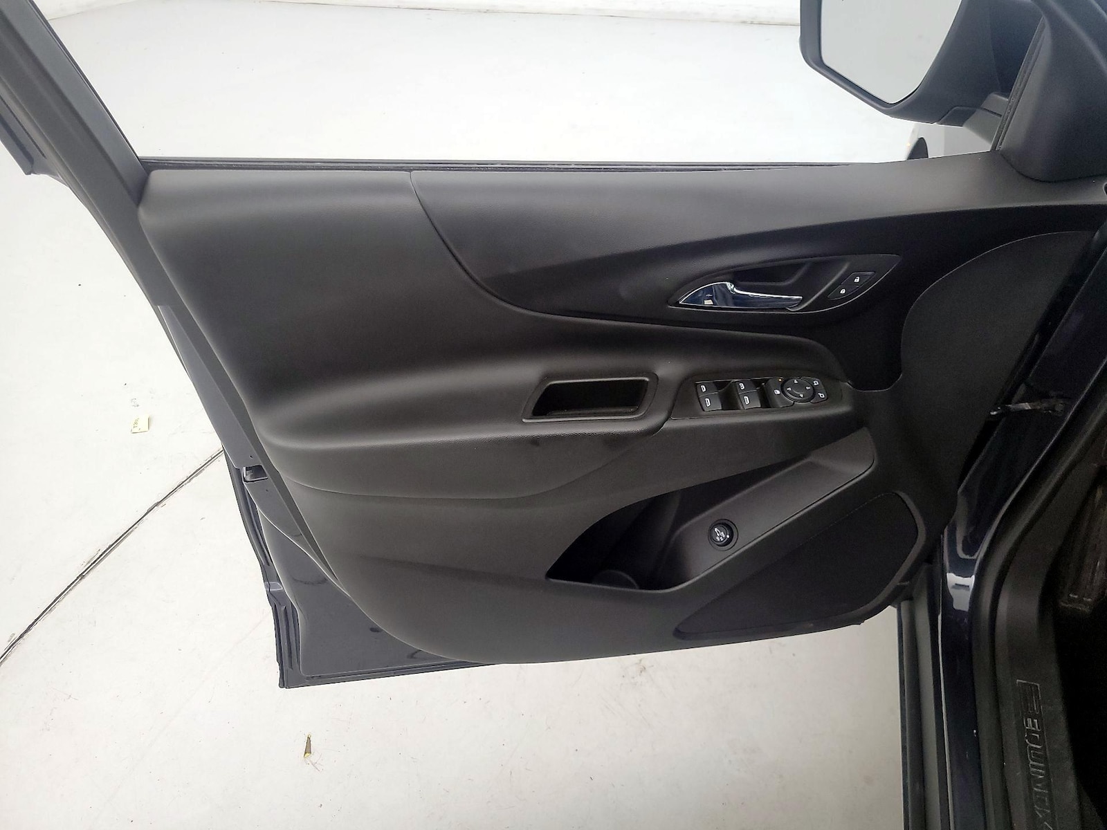 2022 Chevrolet Equinox LT - Photo 13