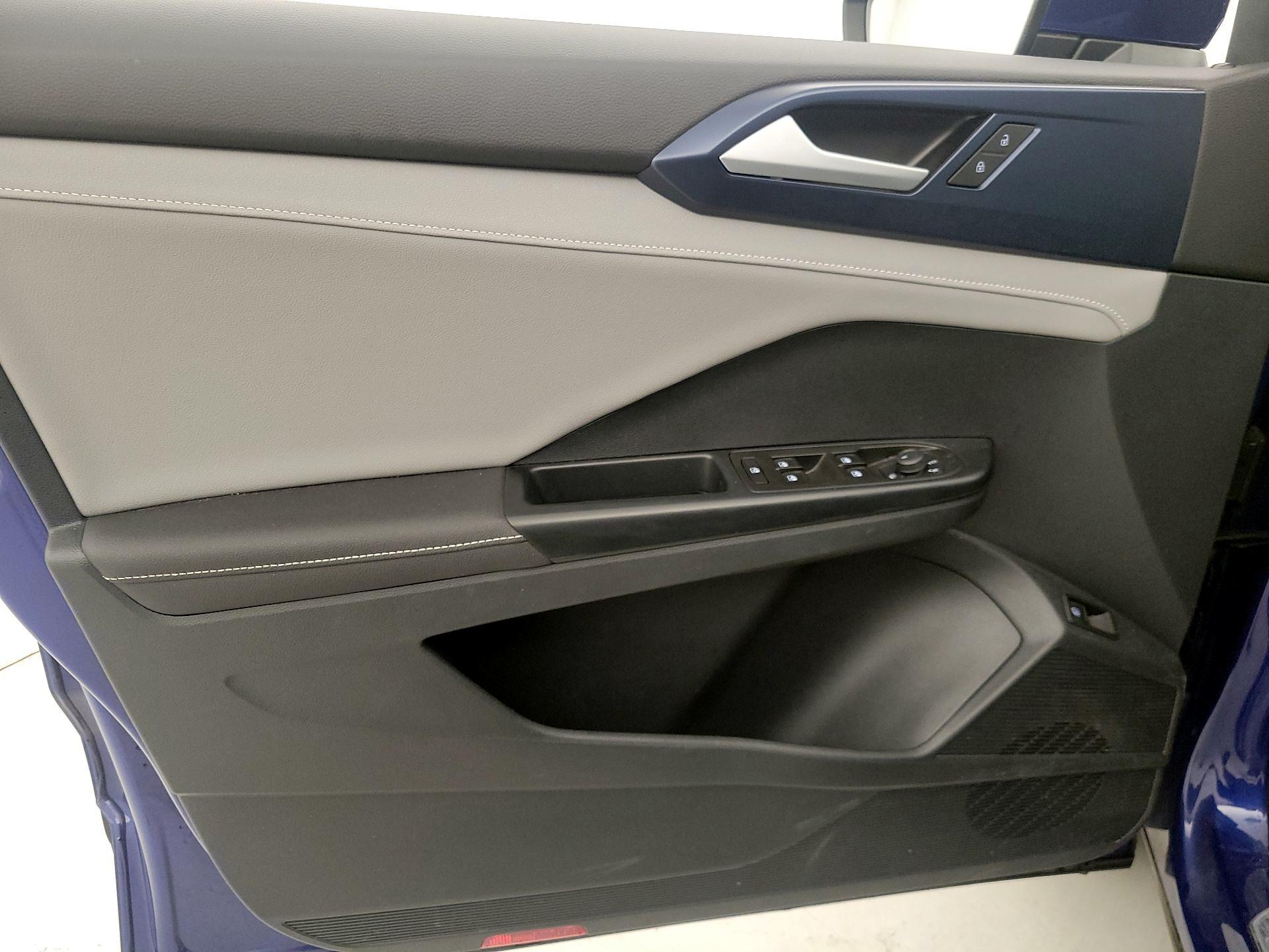 Thumbnail: 2024 Volkswagen Taos - 12