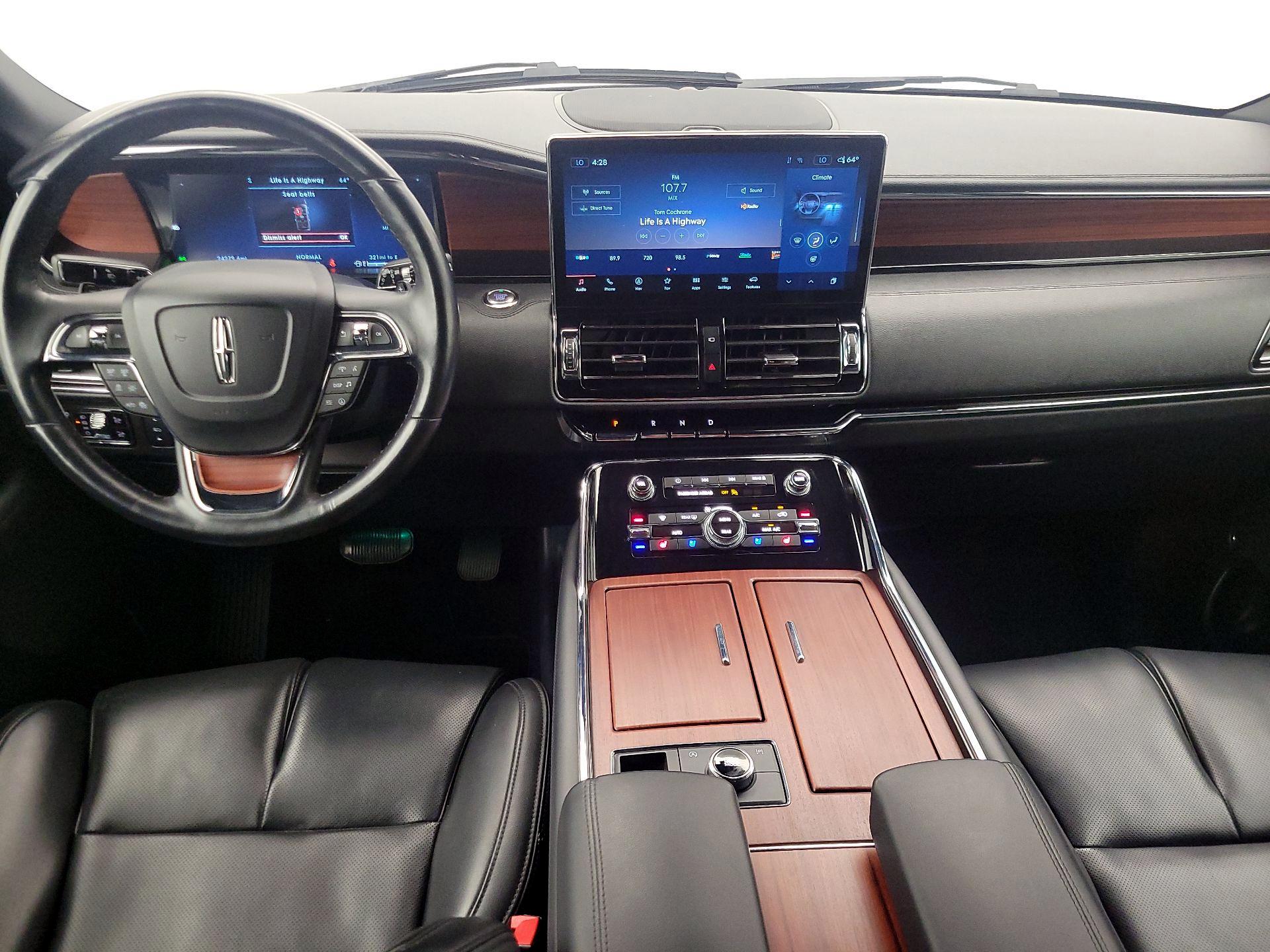 Thumbnail: 2023 Lincoln Navigator - 9