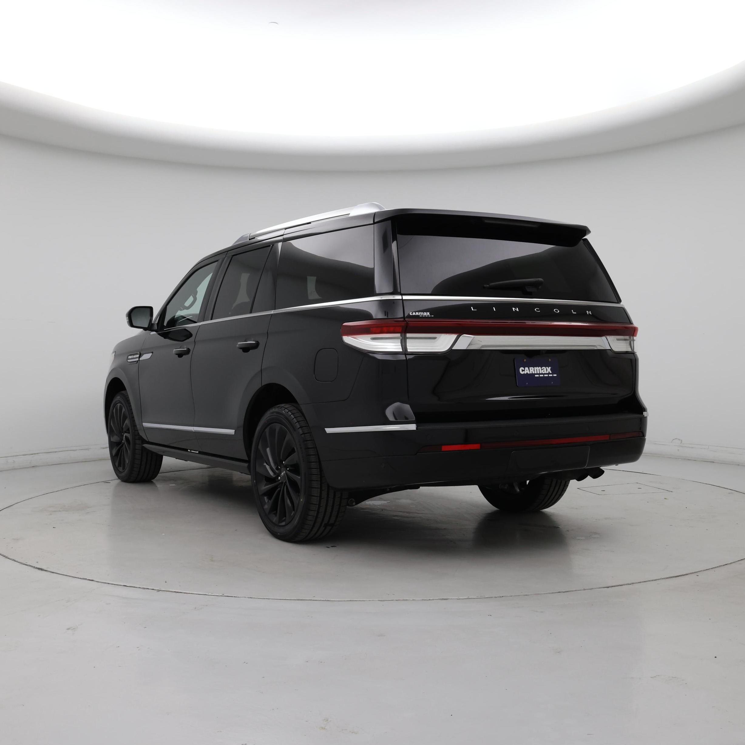 Thumbnail: 2023 Lincoln Navigator - 2