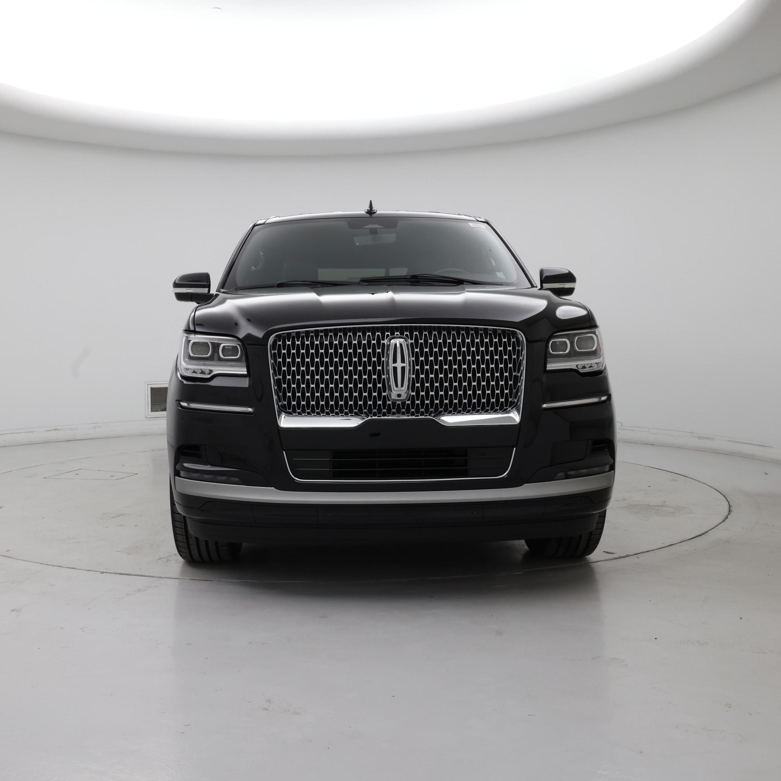 Thumbnail: 2023 Lincoln Navigator - 5