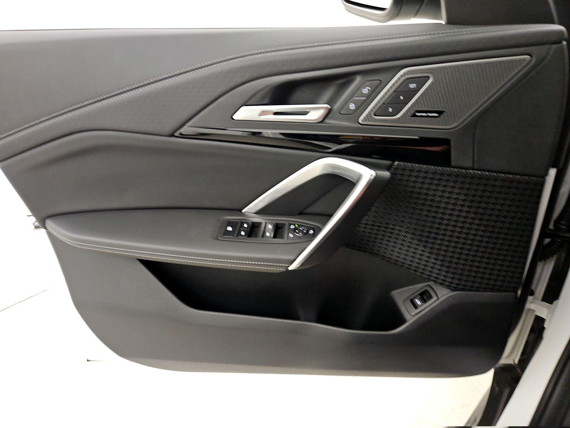 Thumbnail: 2026 BMW X2 - 12