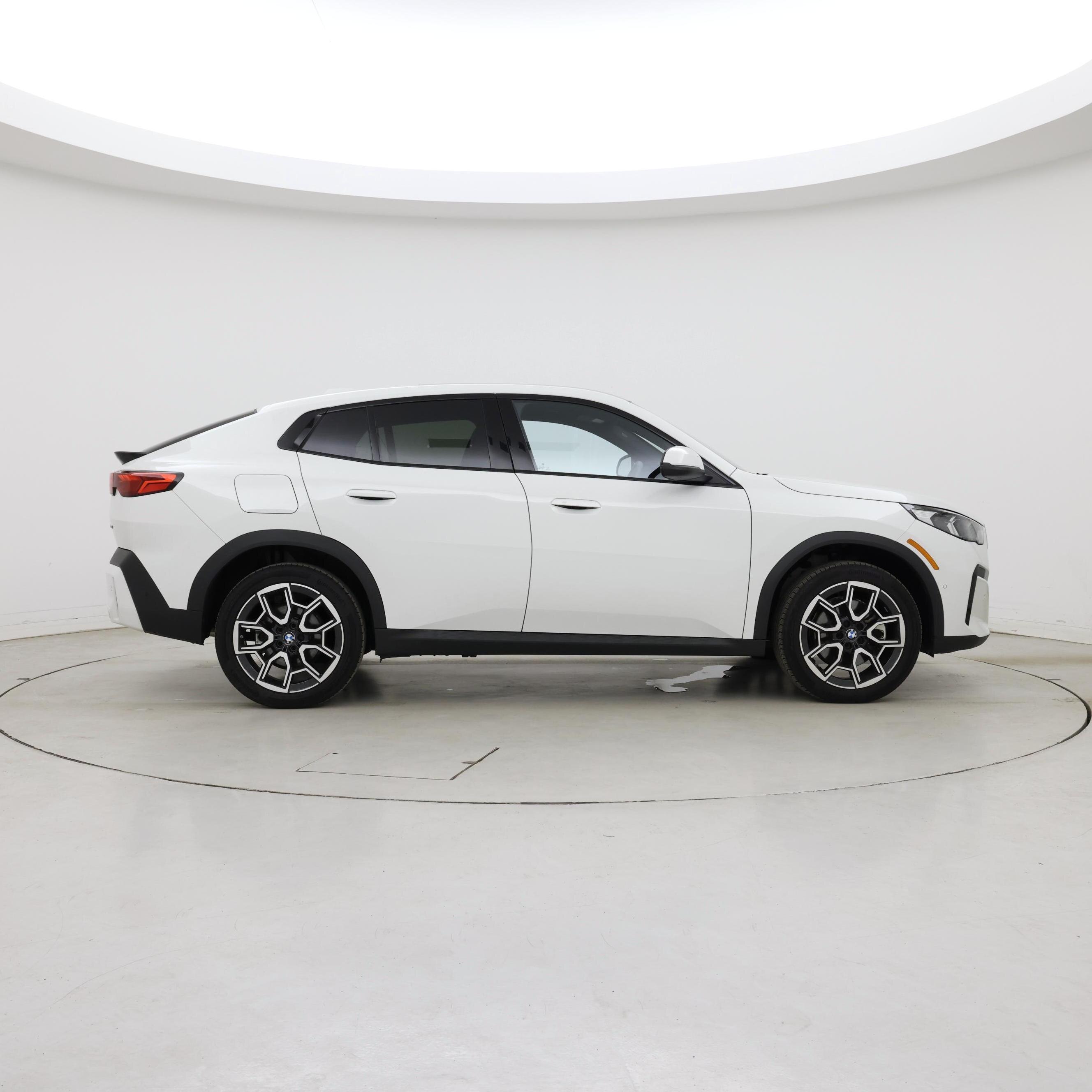 Thumbnail: 2026 BMW X2 - 7