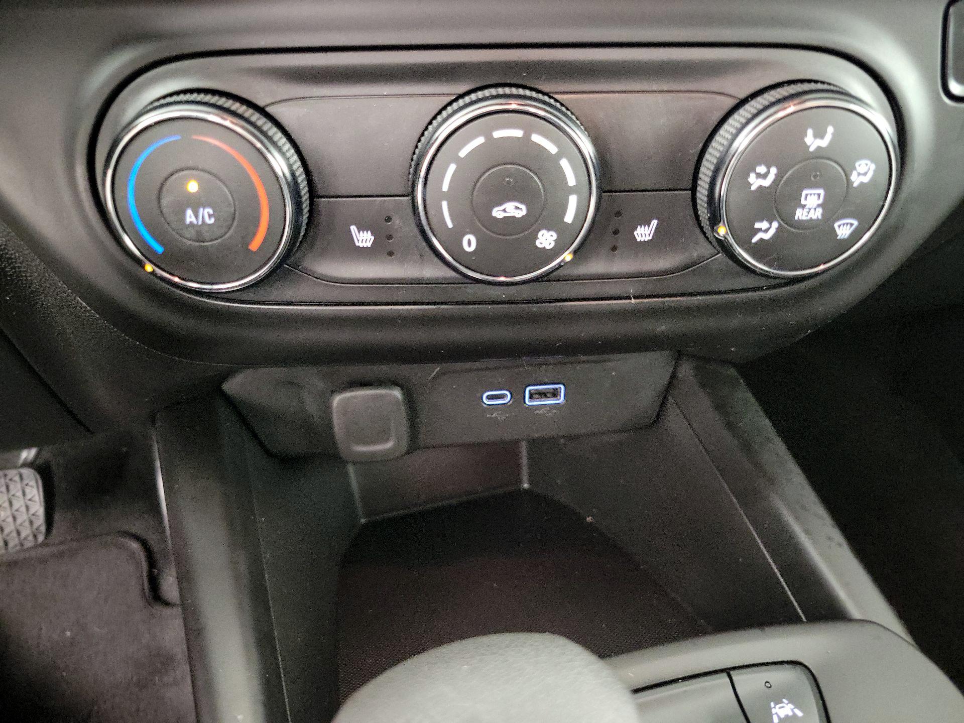 Thumbnail: 2024 Chevrolet Trax - 15