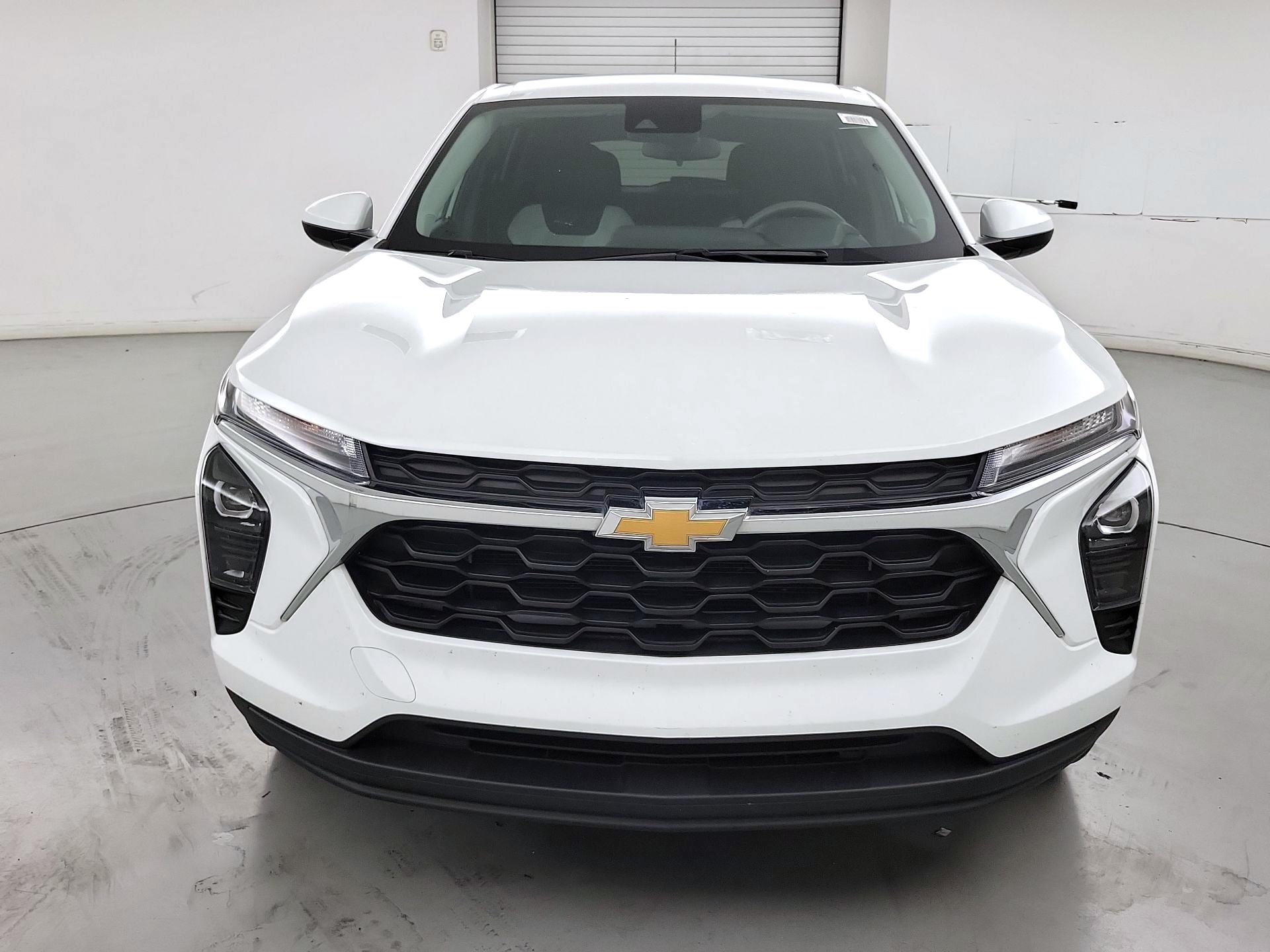 Thumbnail: 2024 Chevrolet Trax - 2