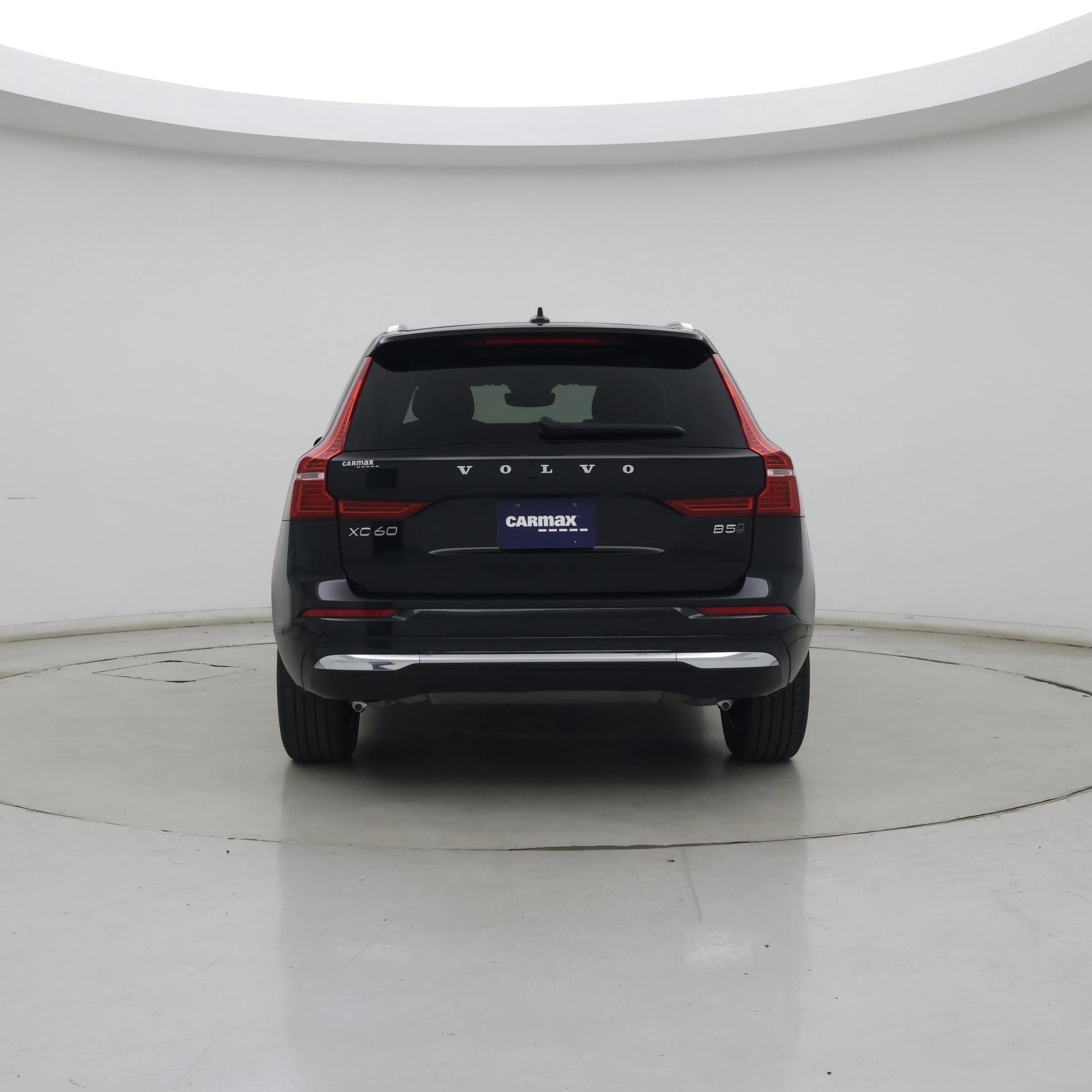 Thumbnail: 2023 Volvo XC60 - 8