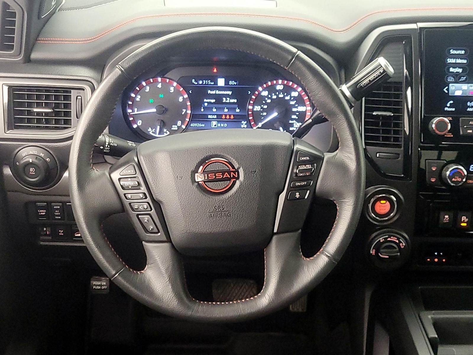 2024 Nissan Titan PRO-4X - Photo 11