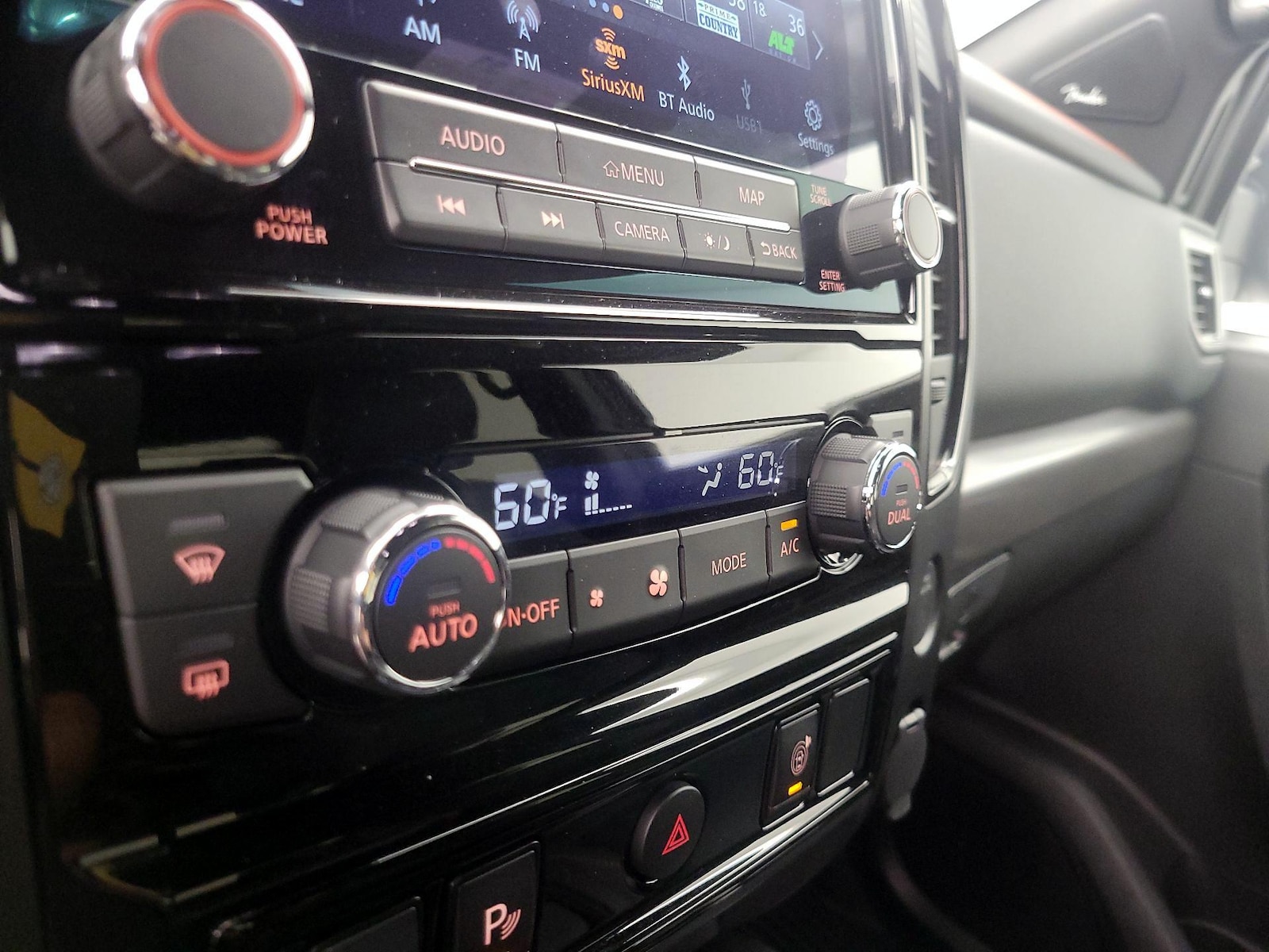2024 Nissan Titan PRO-4X - Photo 18
