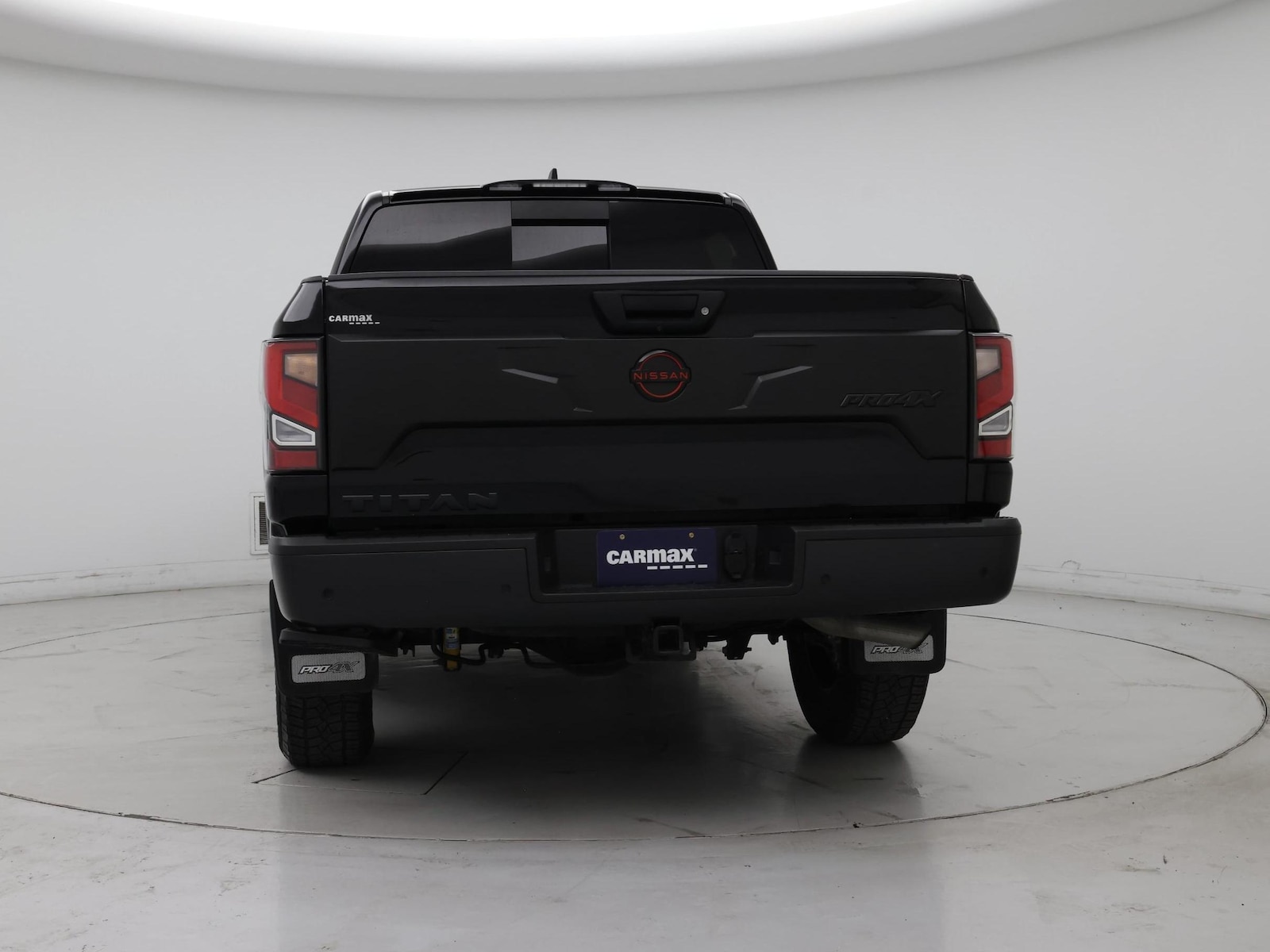 2024 Nissan Titan PRO-4X - Photo 7